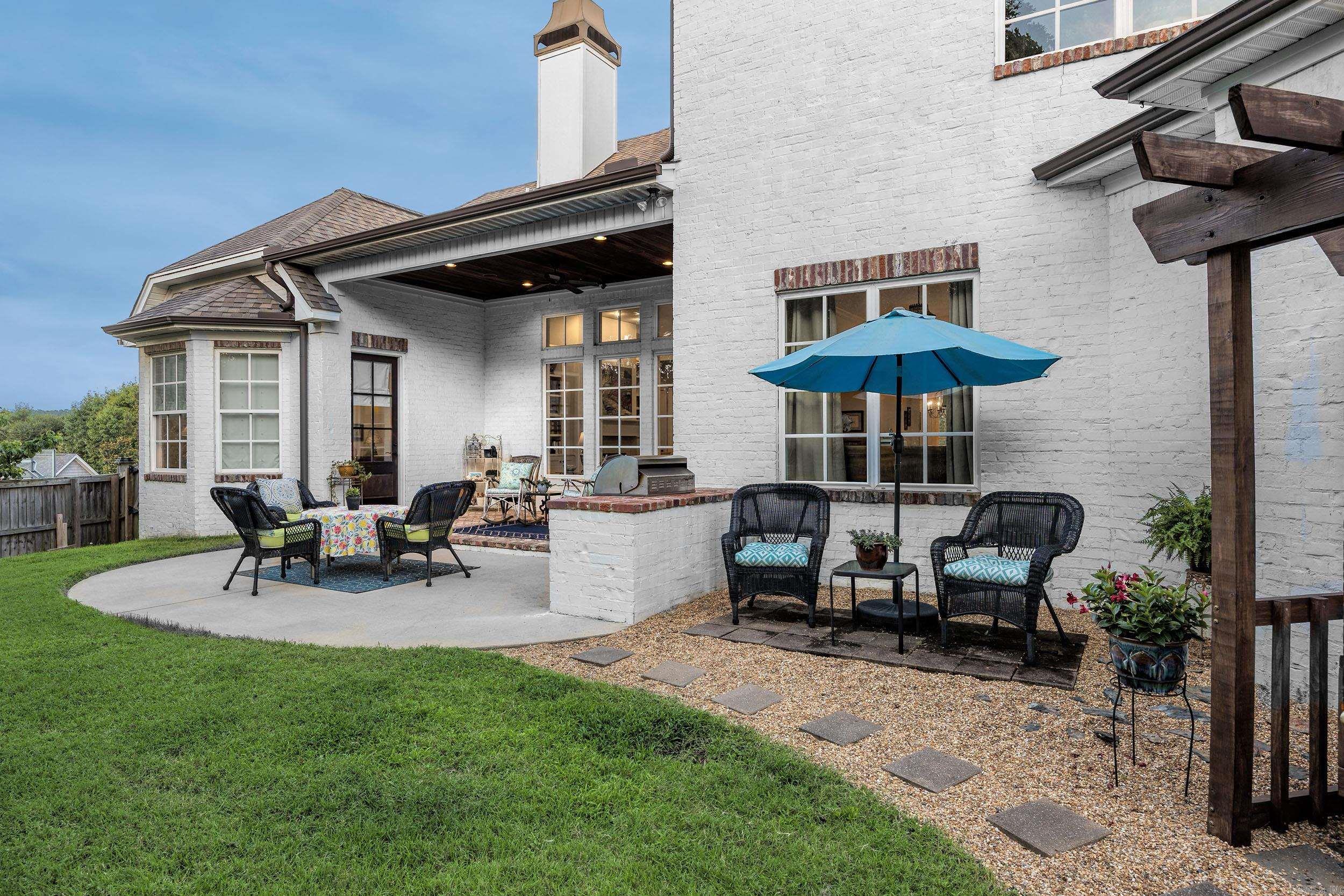 WOODLANDS EDGE - Residential
