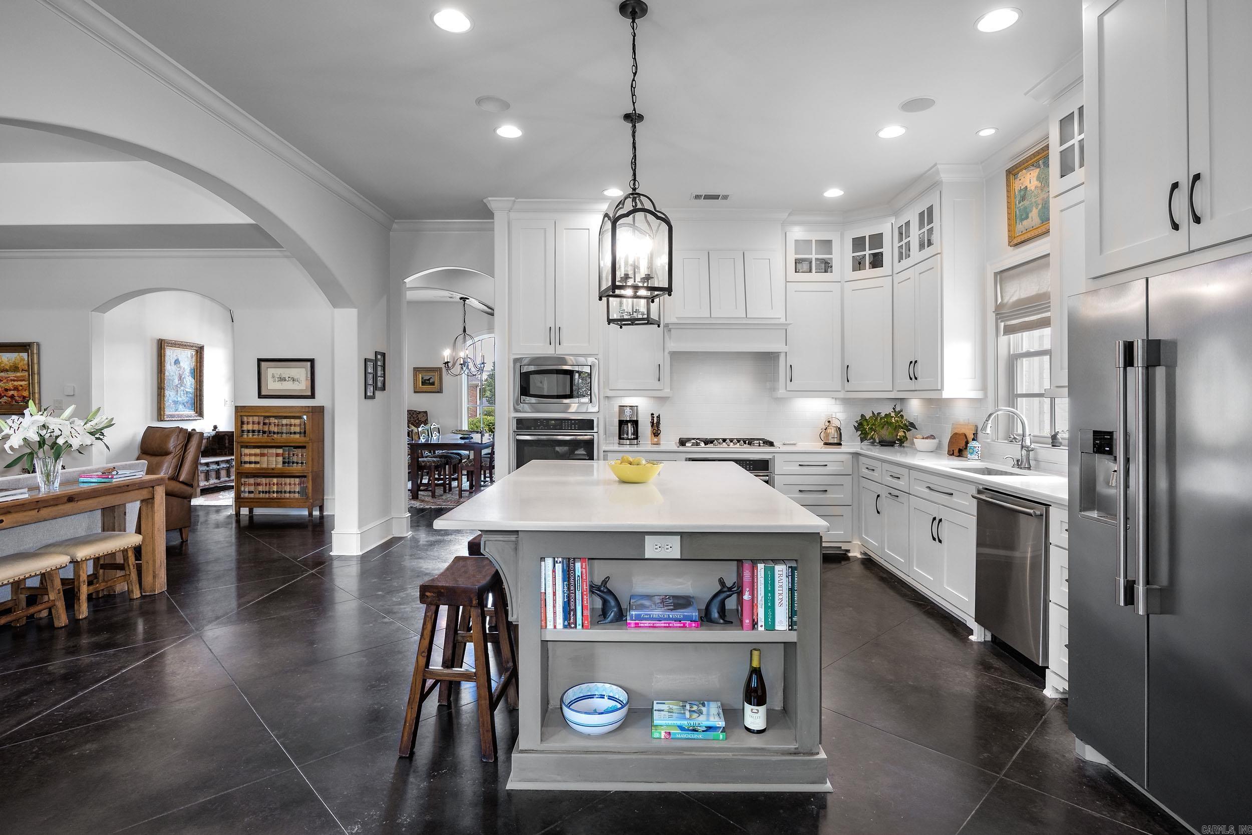 WOODLANDS EDGE - Residential