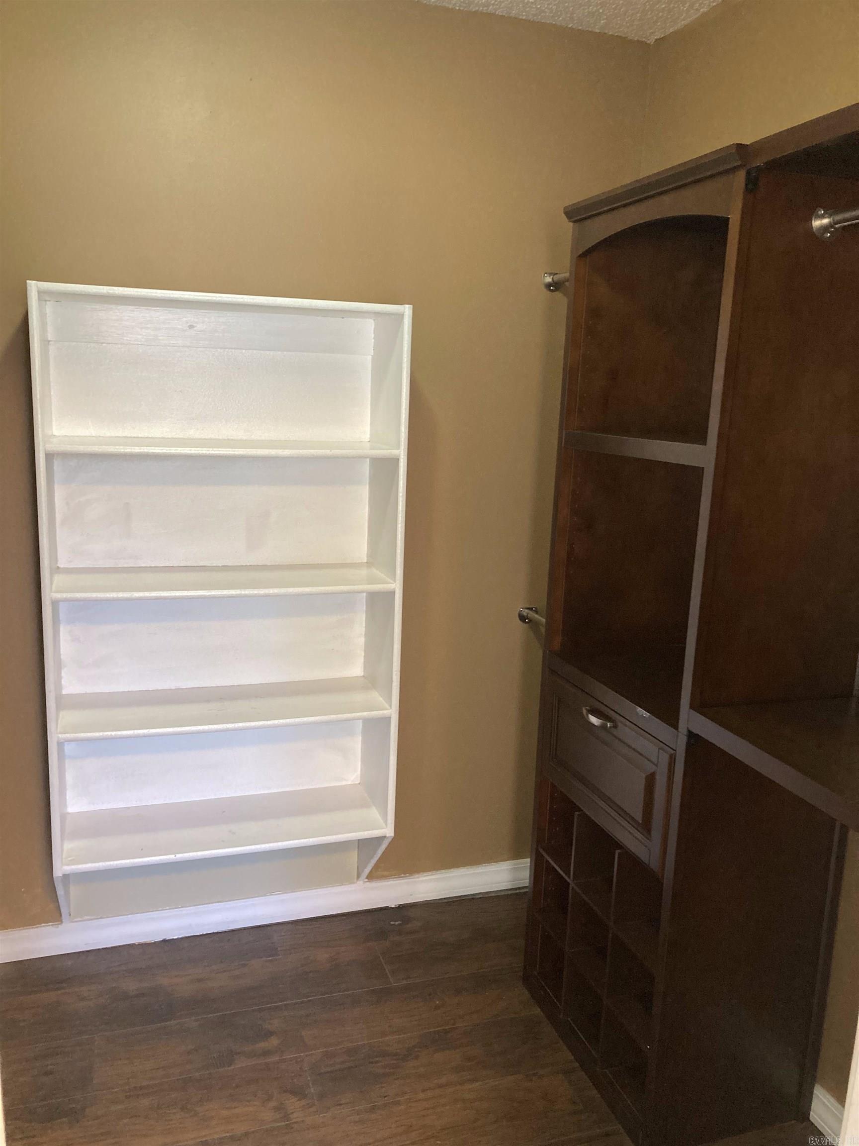 Robinwood - Residential Lease