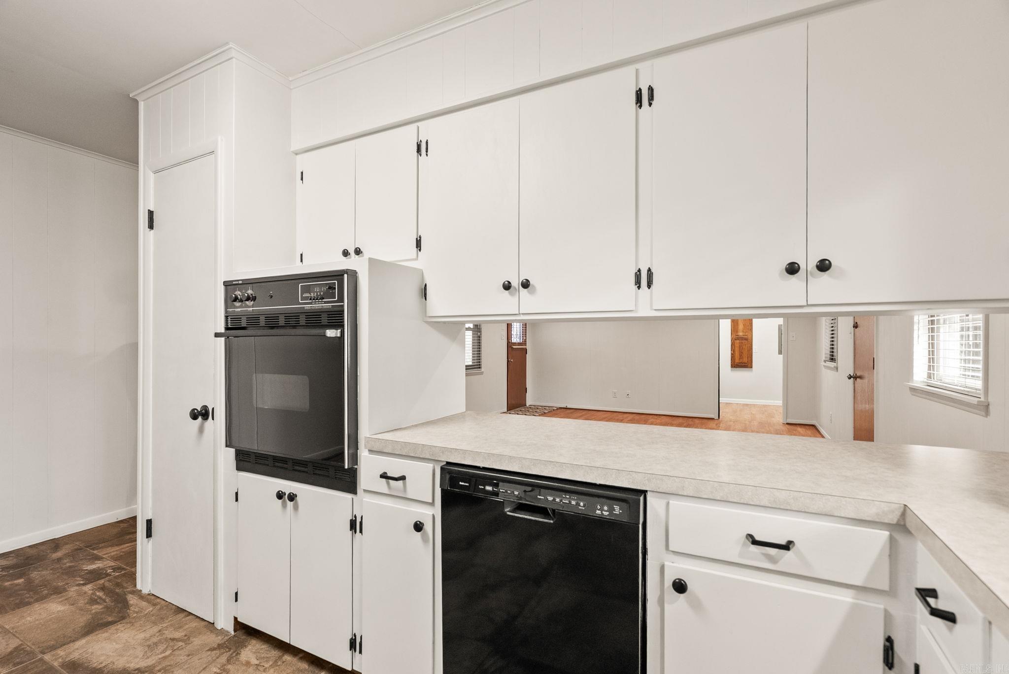 HILLSIDE - Residential