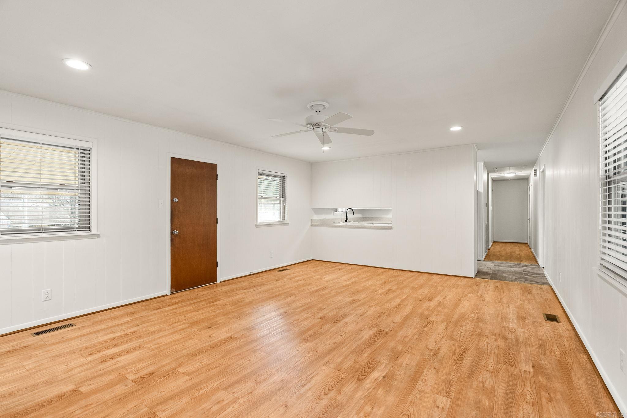 HILLSIDE - Residential