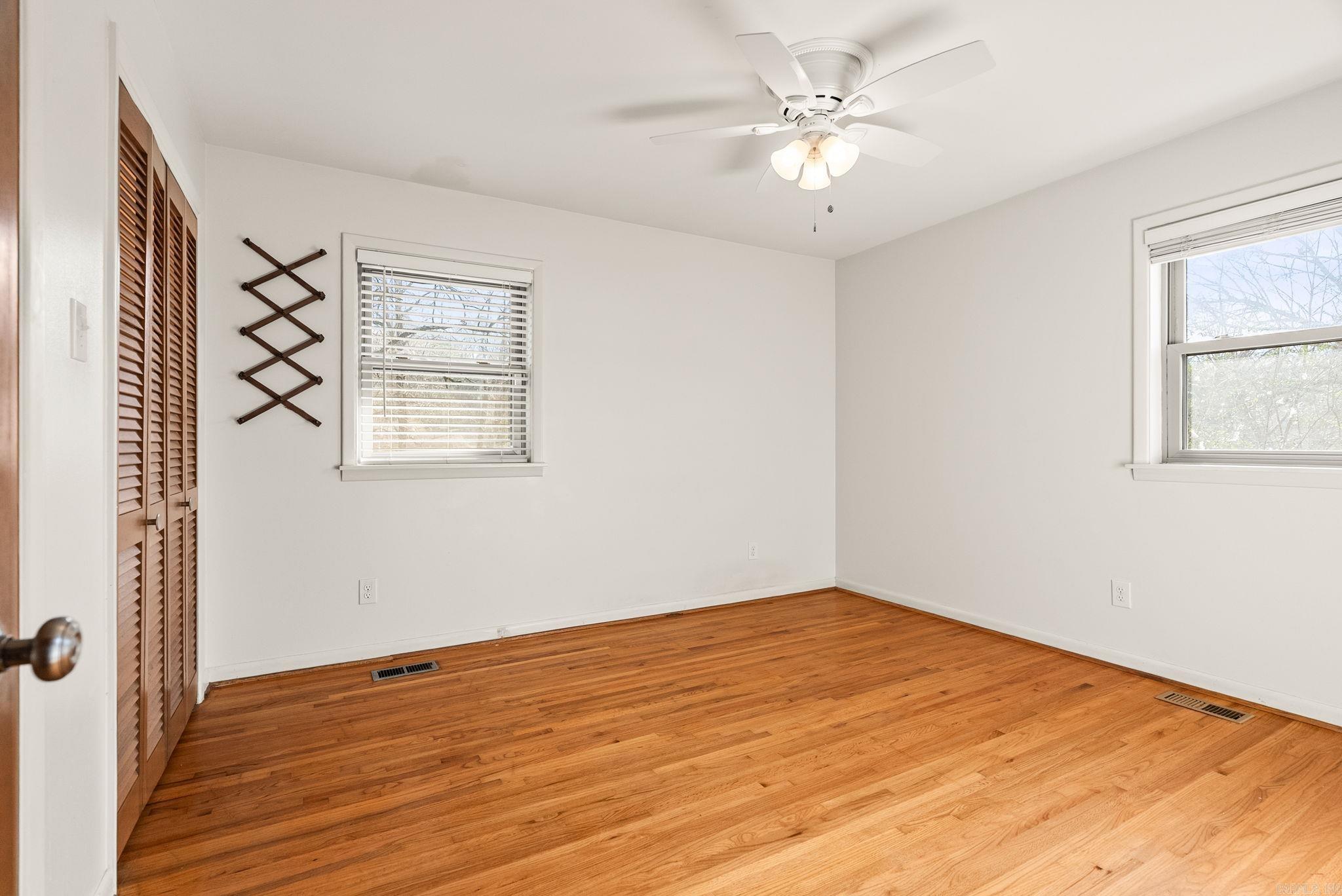 HILLSIDE - Residential