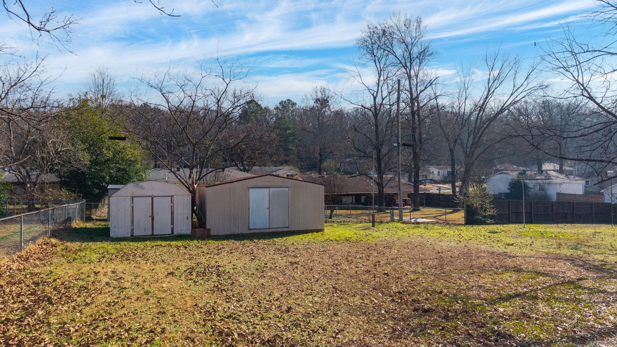 HILLSIDE - Residential