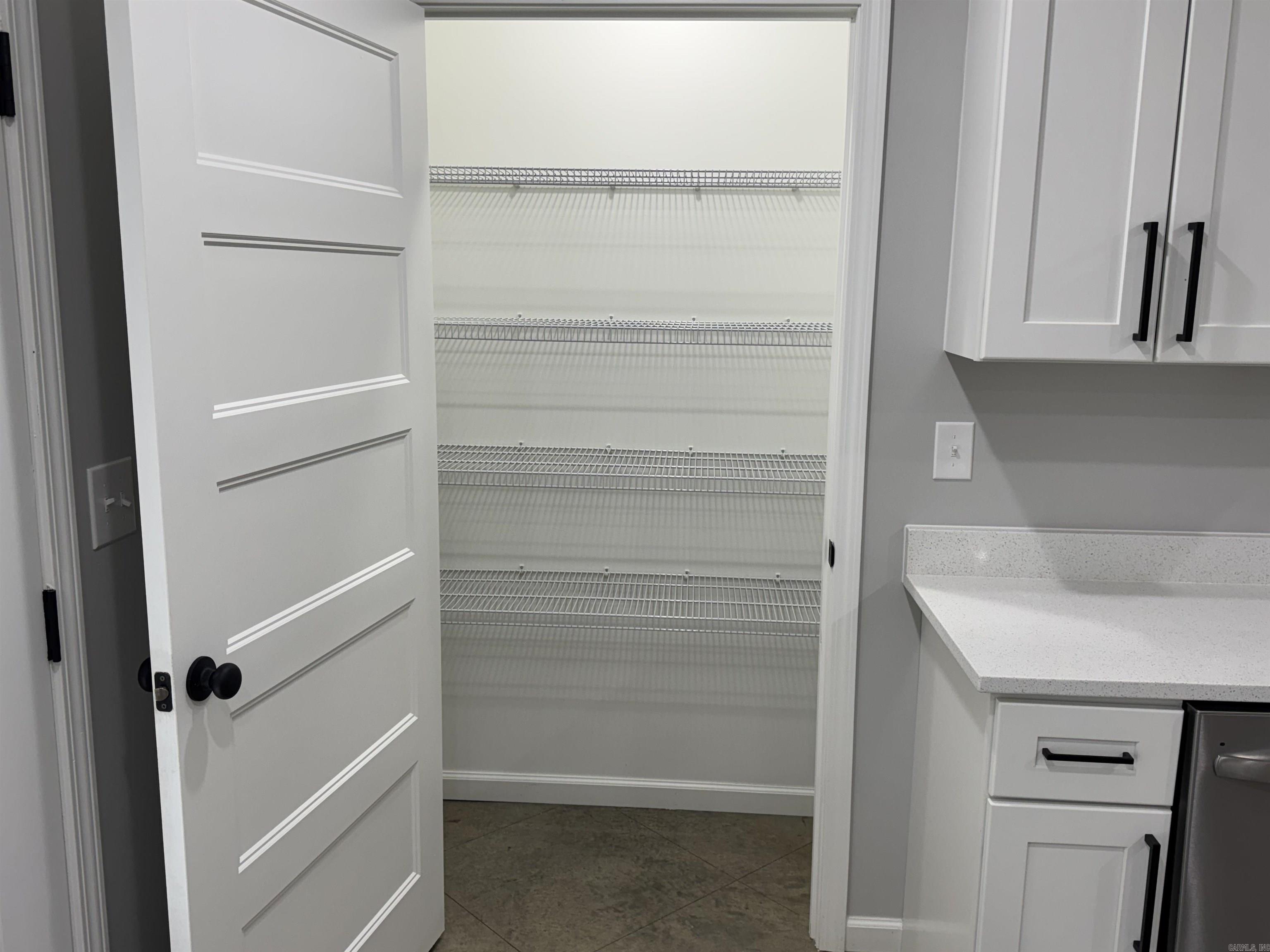 HILLVIEW ACRES - Residential