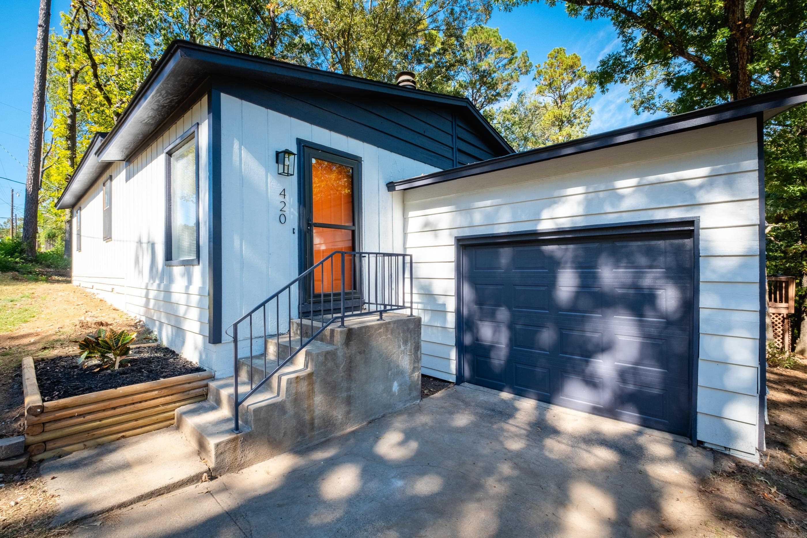 GIBRALTER HGTS - Residential