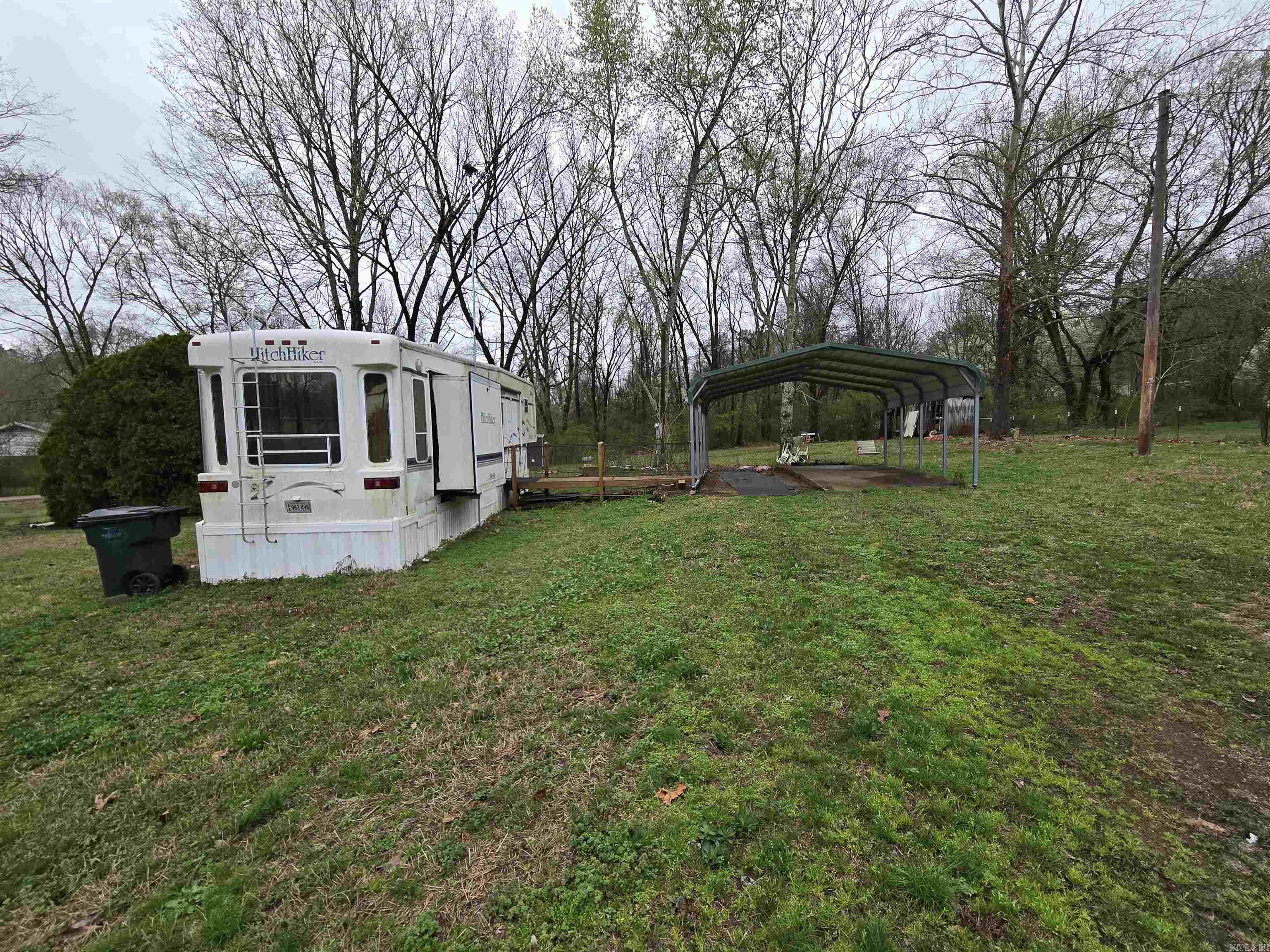 Fountain Lake - Commercial Sale