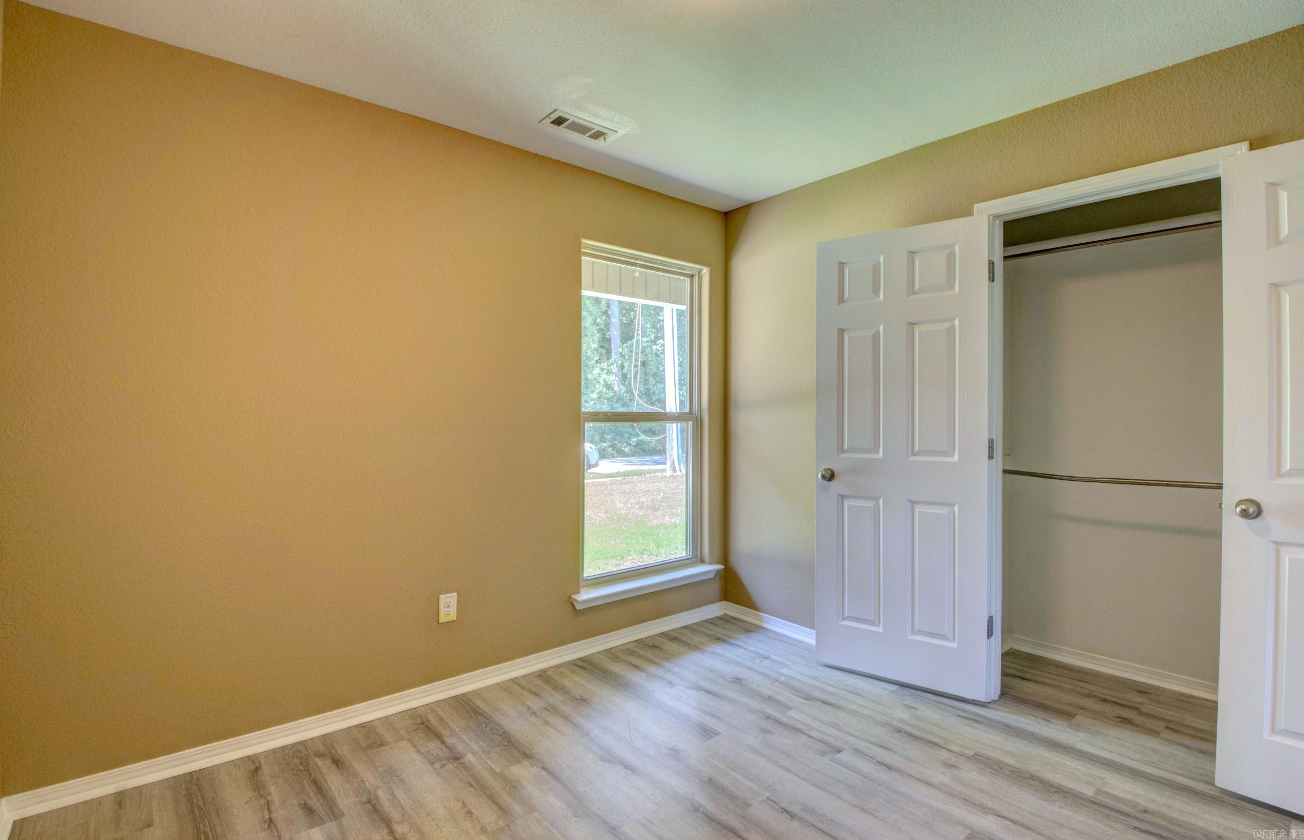 GREENWOOD ACRES - Residential