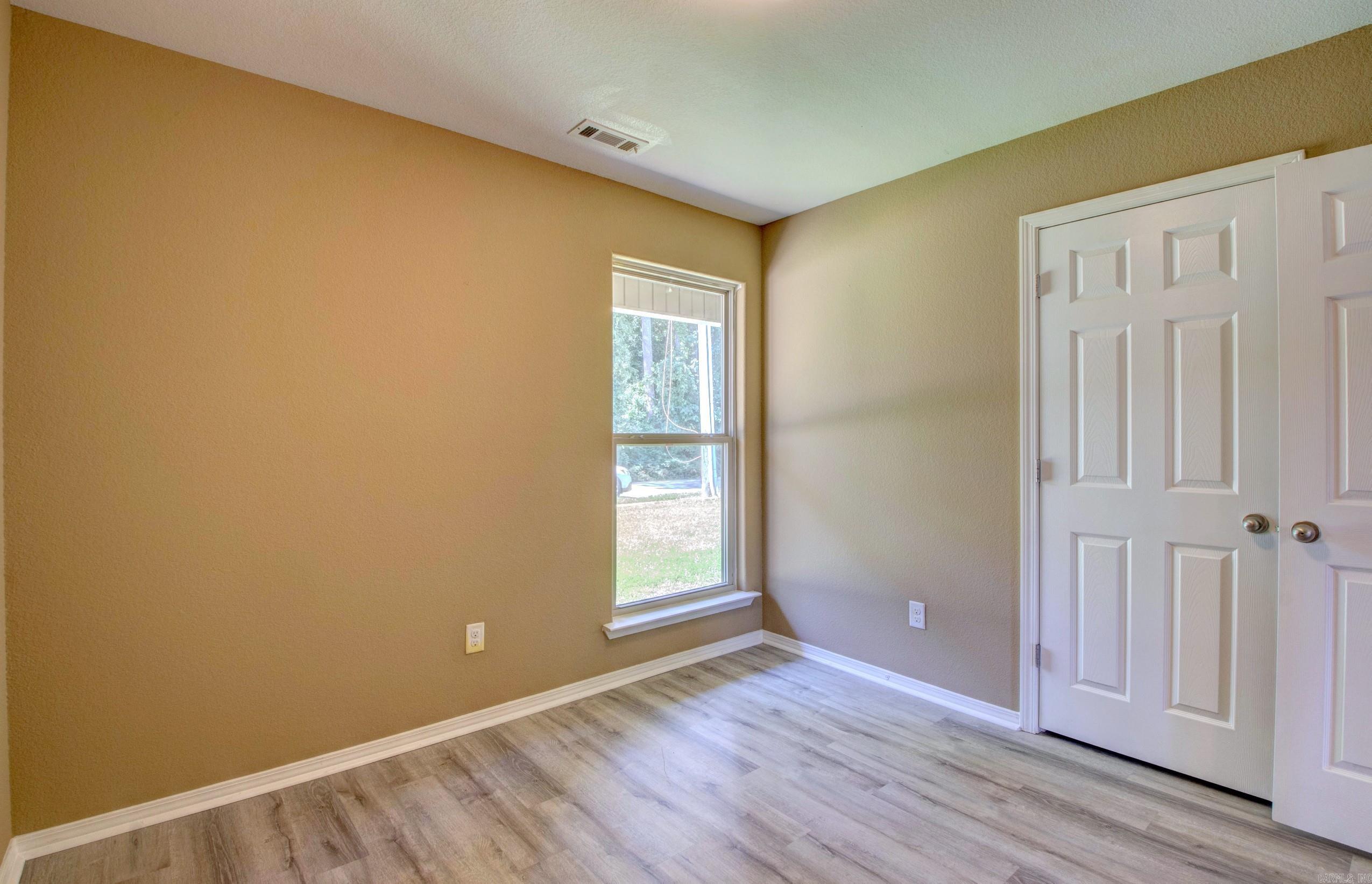 GREENWOOD ACRES - Residential