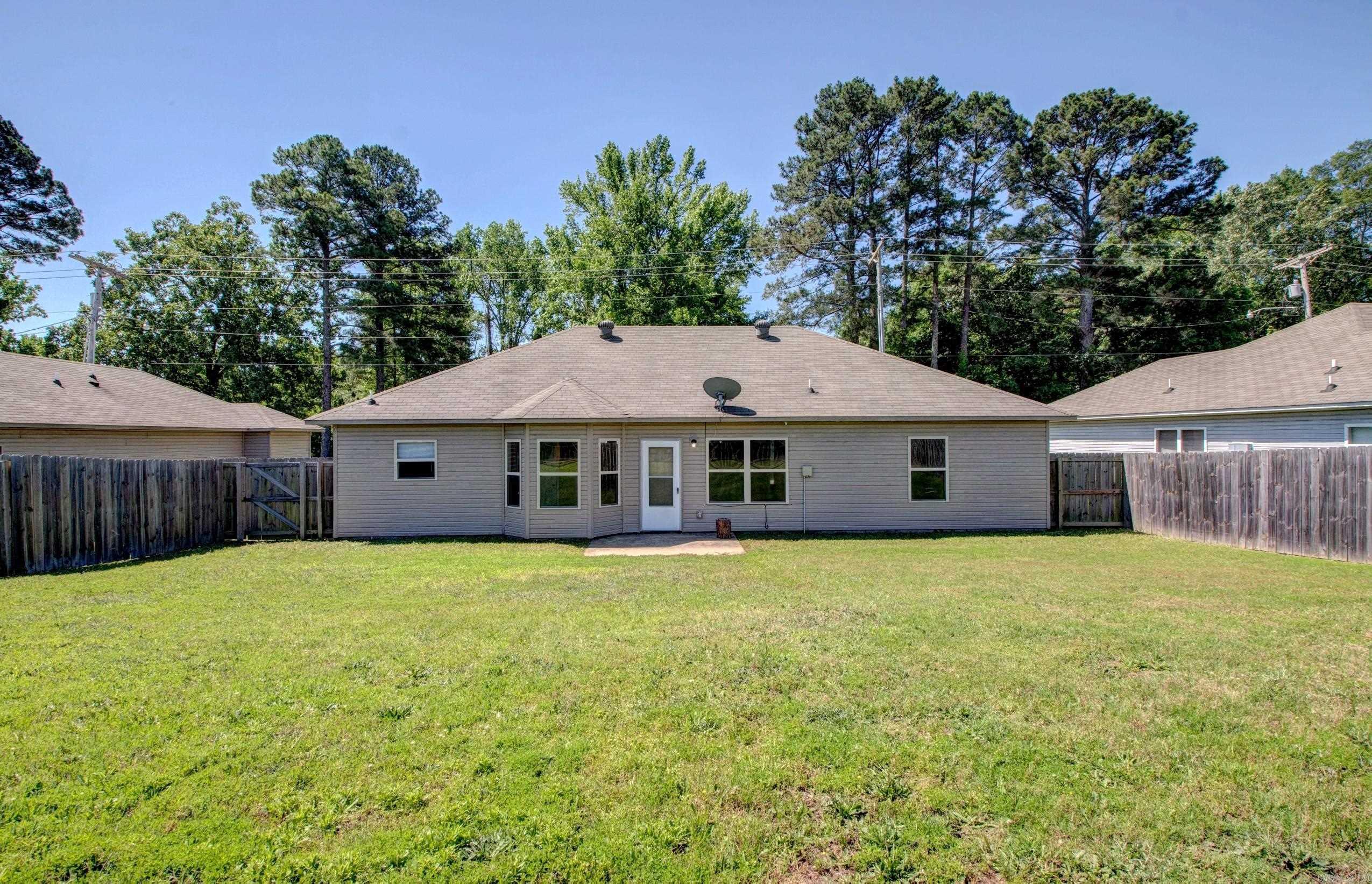 GREENWOOD ACRES - Residential