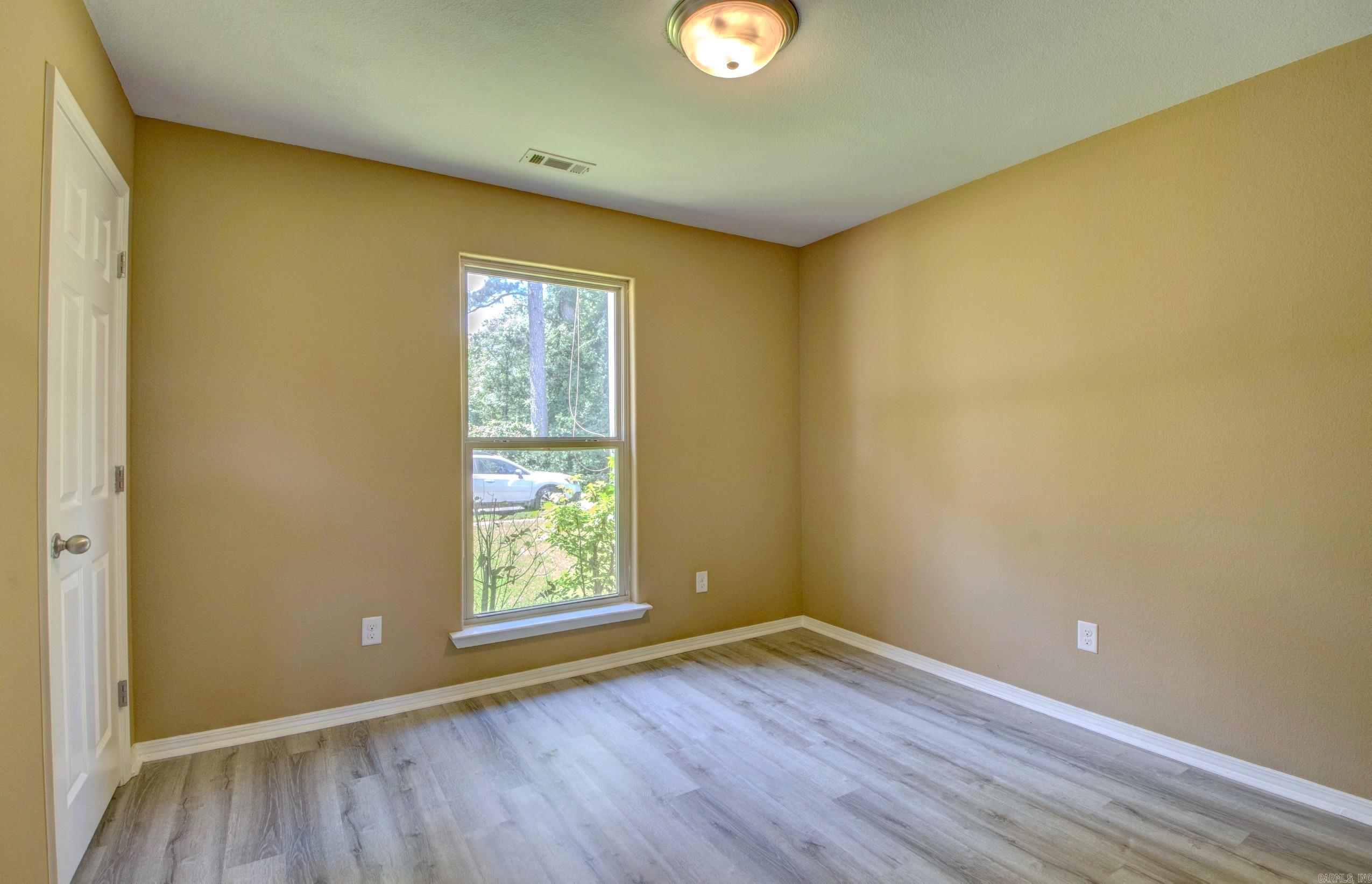 GREENWOOD ACRES - Residential