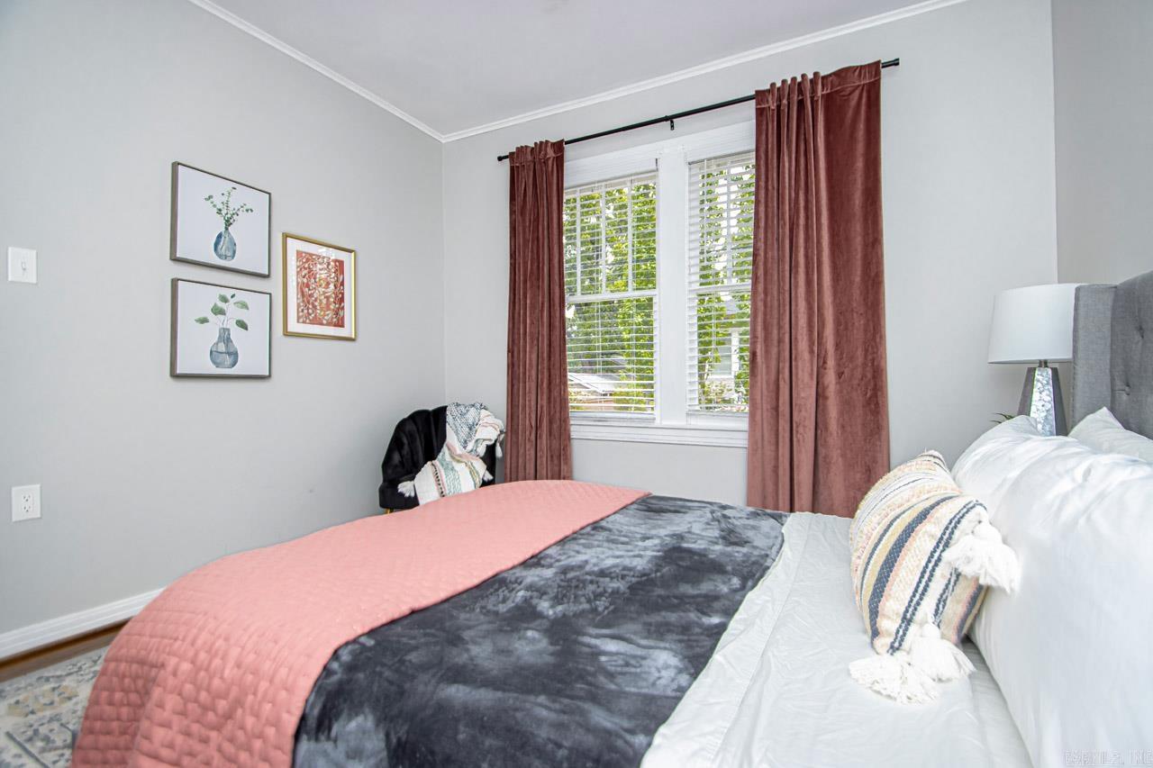 Hill Crest - Residential Lease