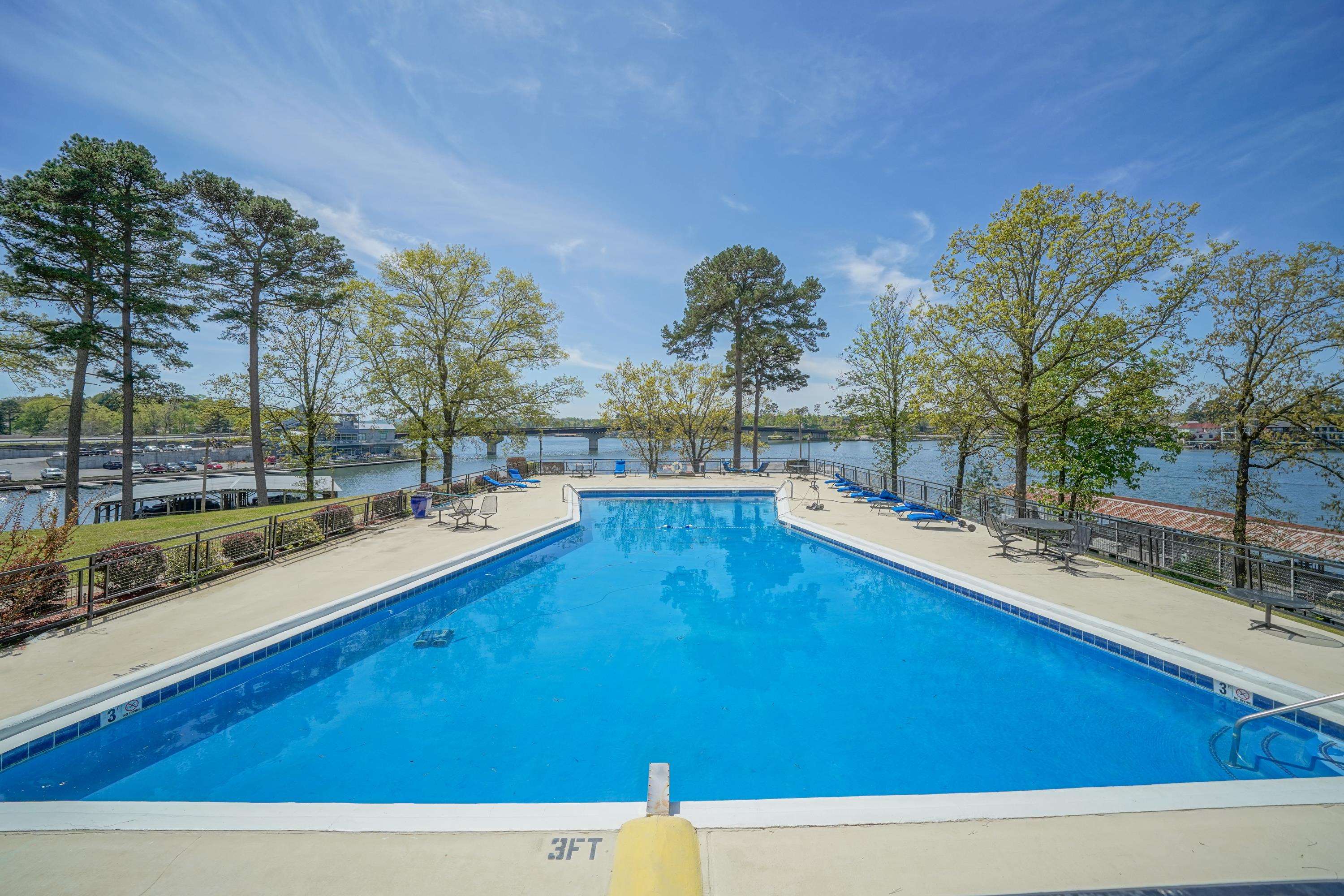 BEACON MANOR HPR - Residential