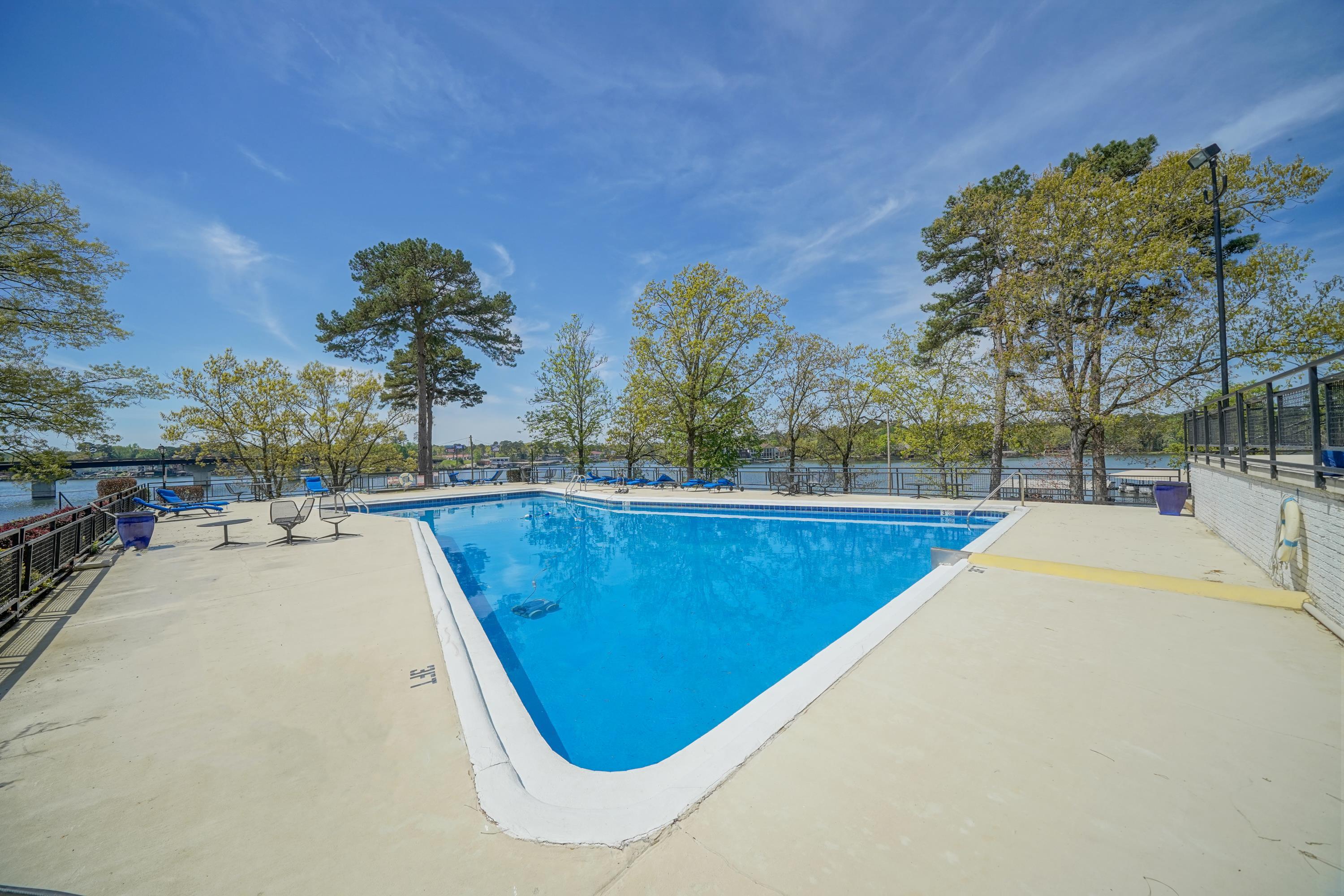 BEACON MANOR HPR - Residential