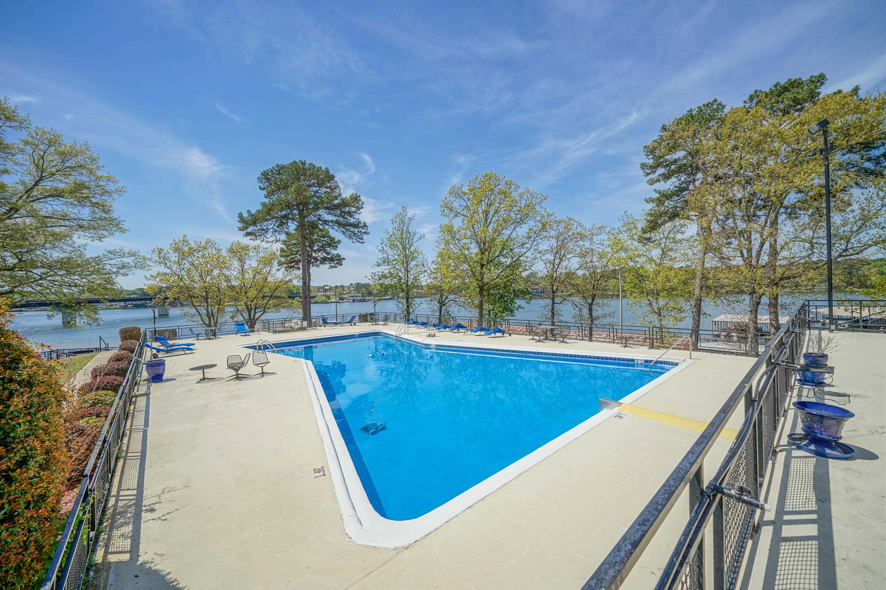 BEACON MANOR HPR - Residential