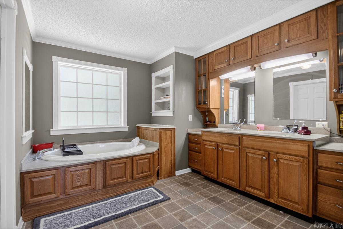 PLANTATION ESTATES - Residential