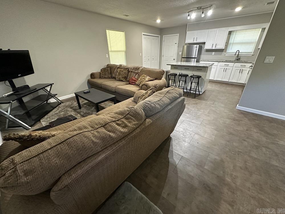 Meadowbrook II - Residential