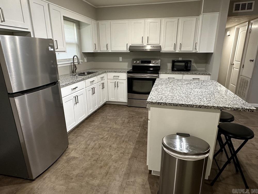 Meadowbrook II - Residential