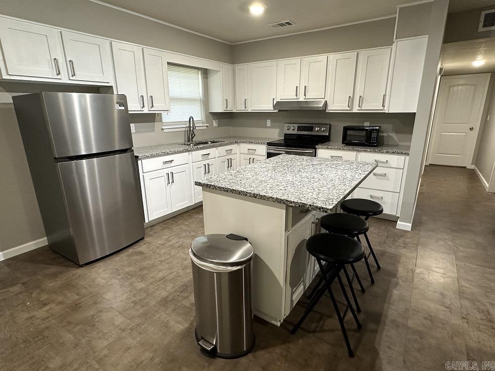 Meadowbrook II - Residential