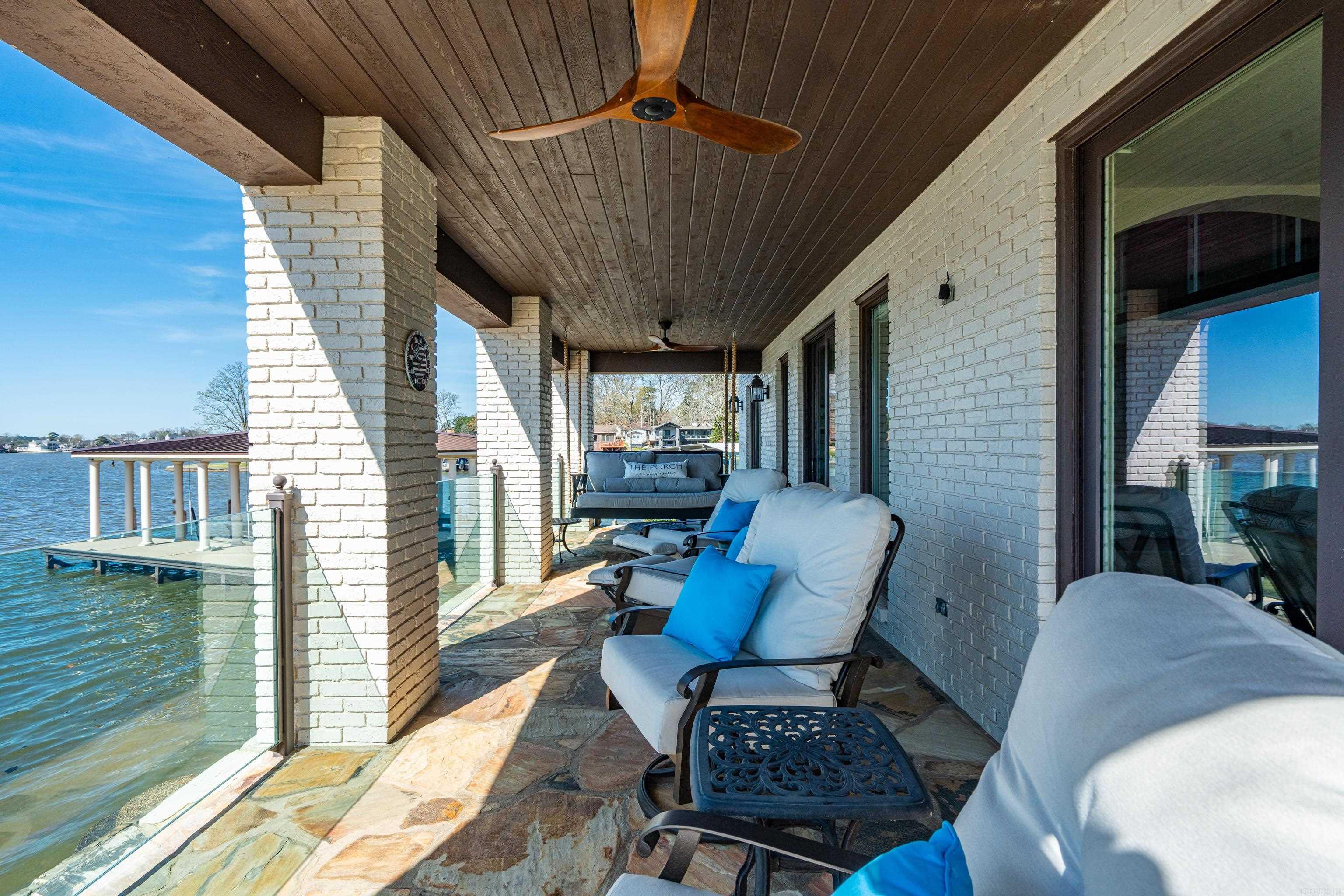 LAKEVIEW - Residential