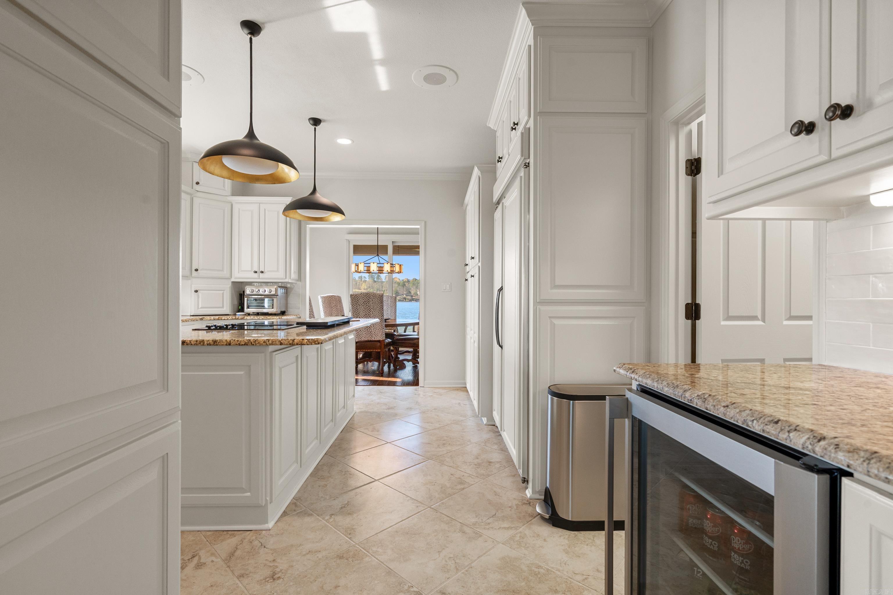 LAKEVIEW - Residential