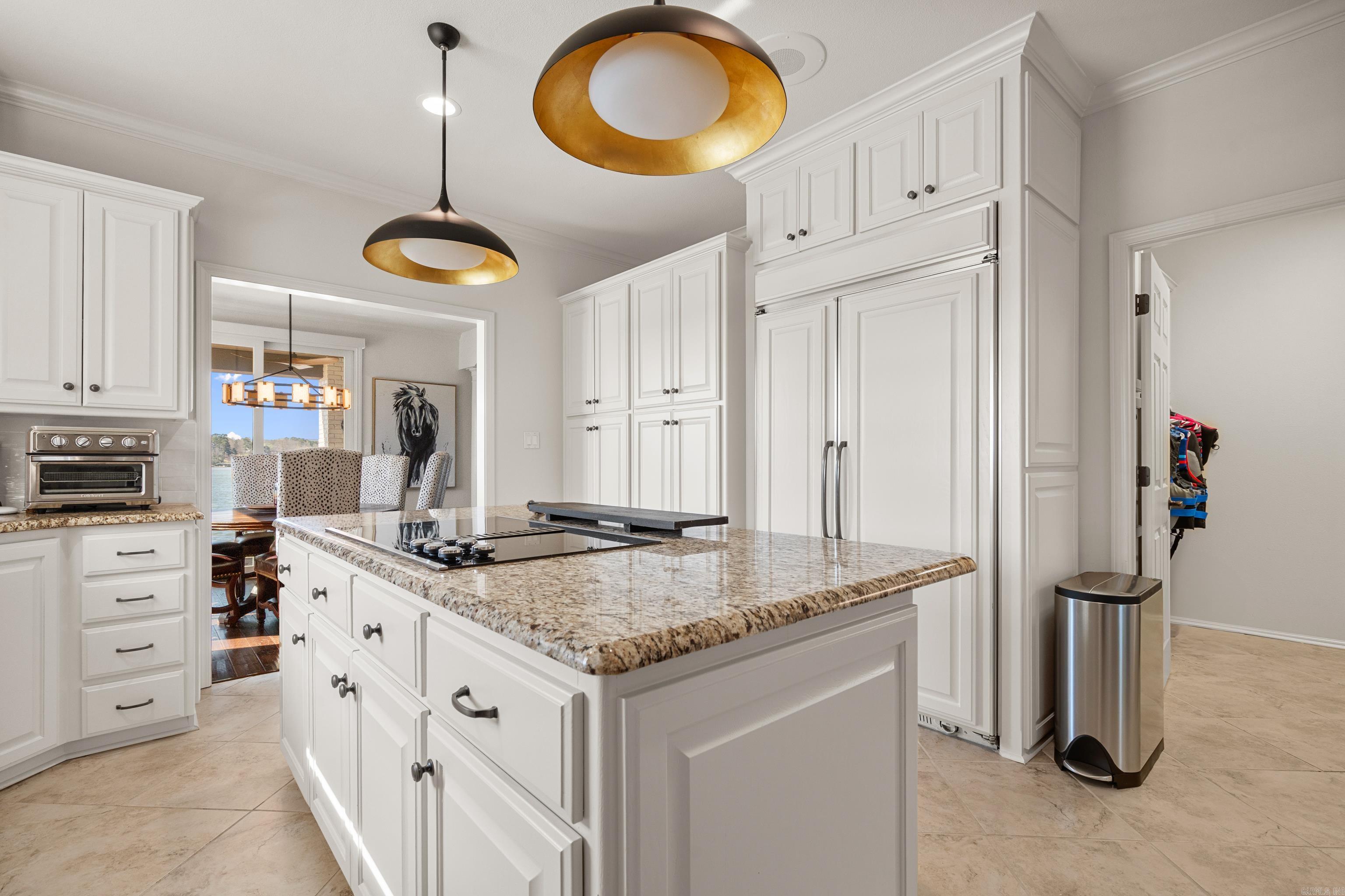 LAKEVIEW - Residential