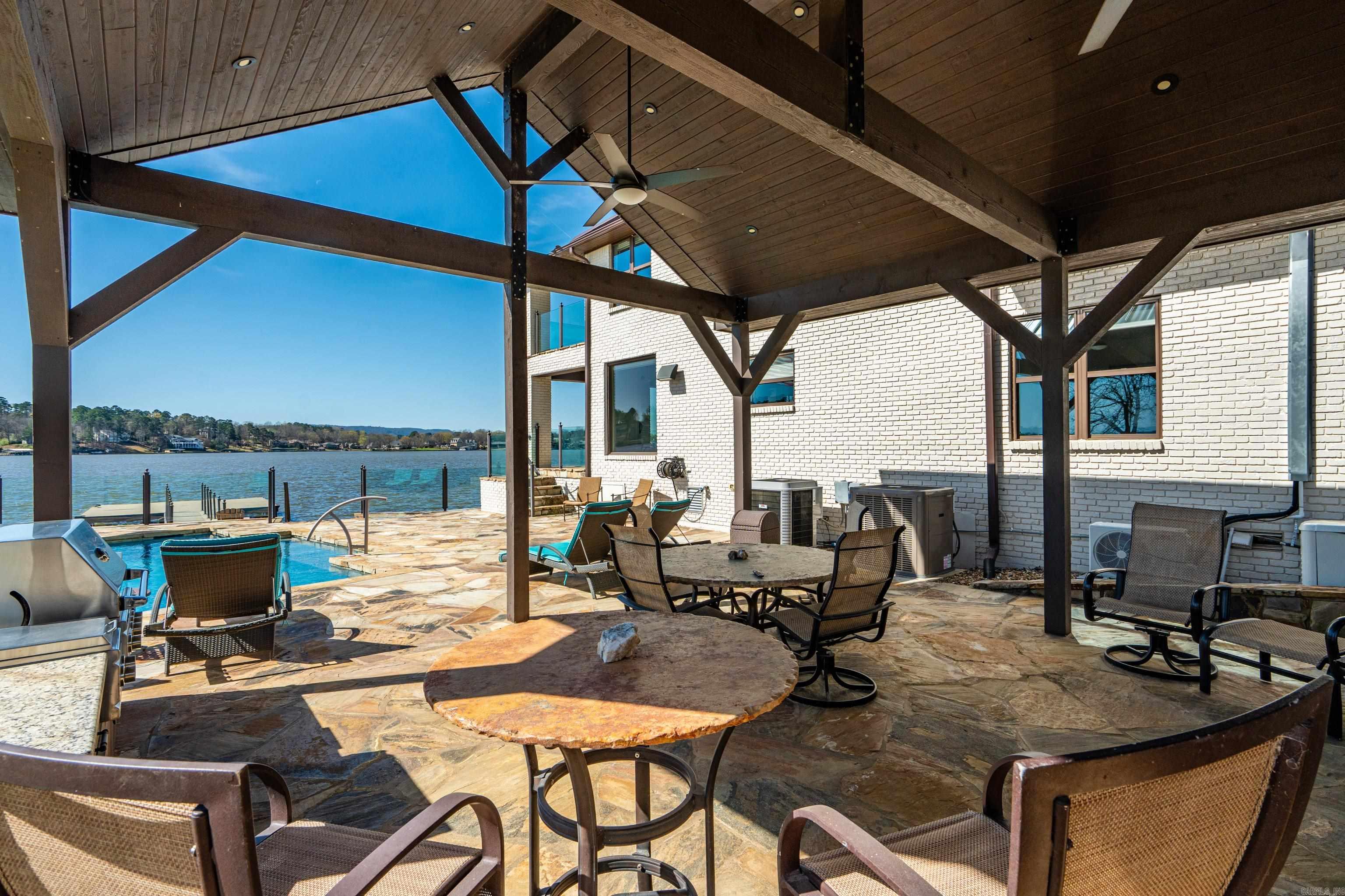 LAKEVIEW - Residential