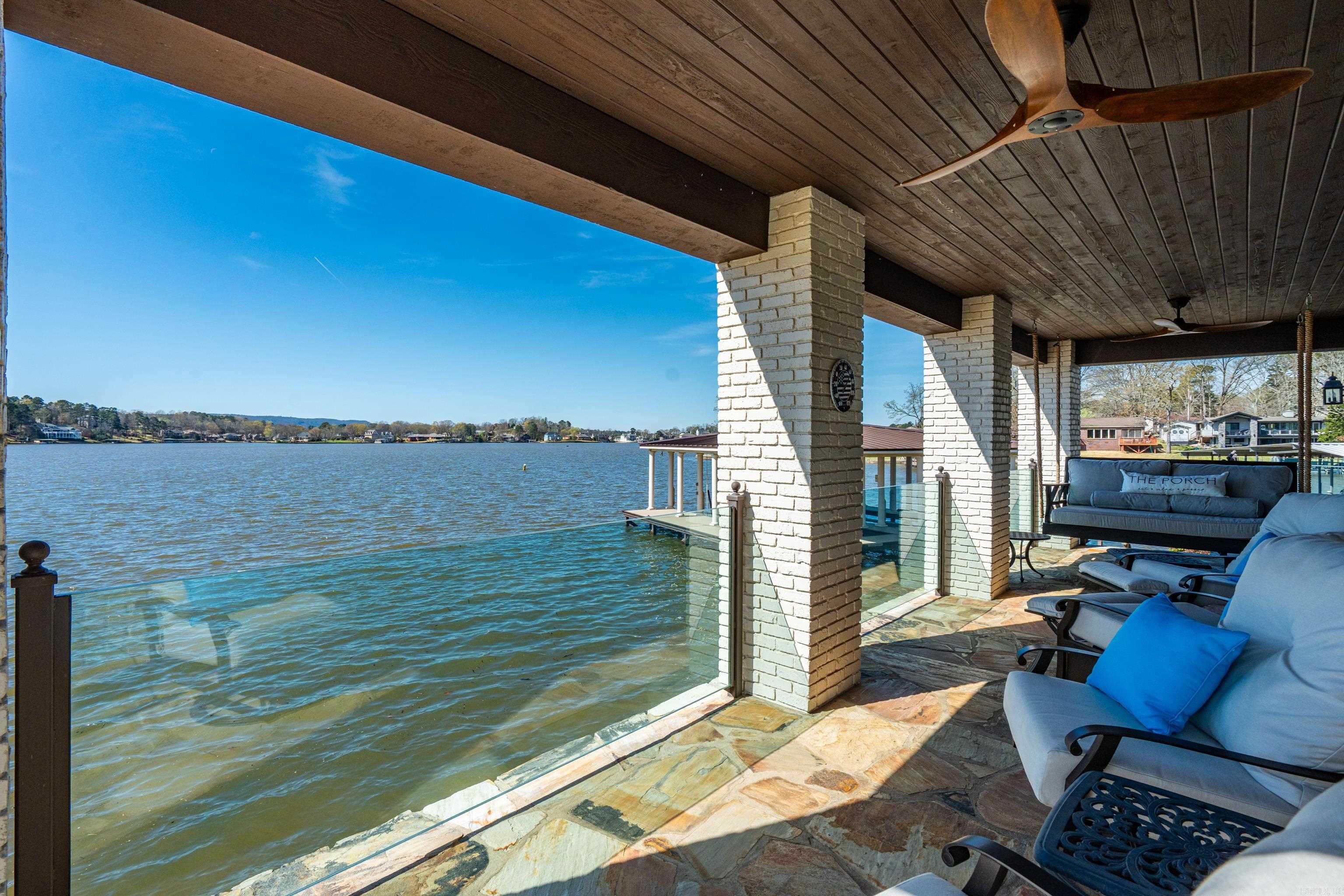 LAKEVIEW - Residential