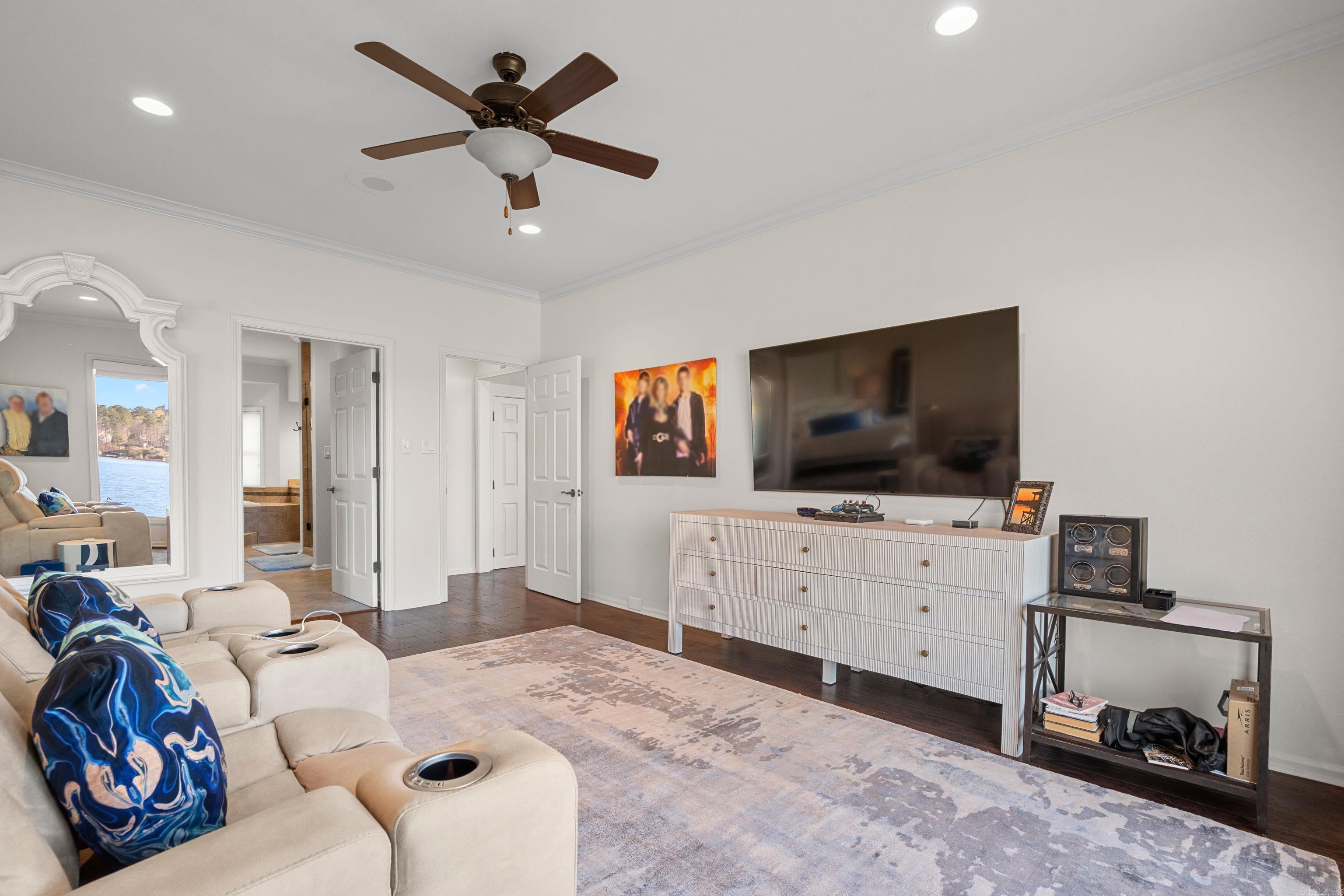 LAKEVIEW - Residential