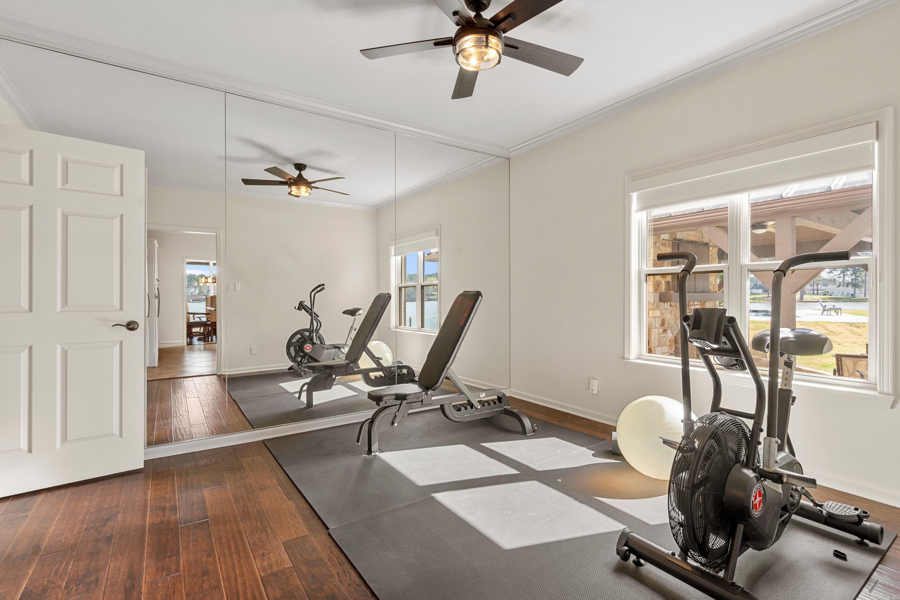 LAKEVIEW - Residential