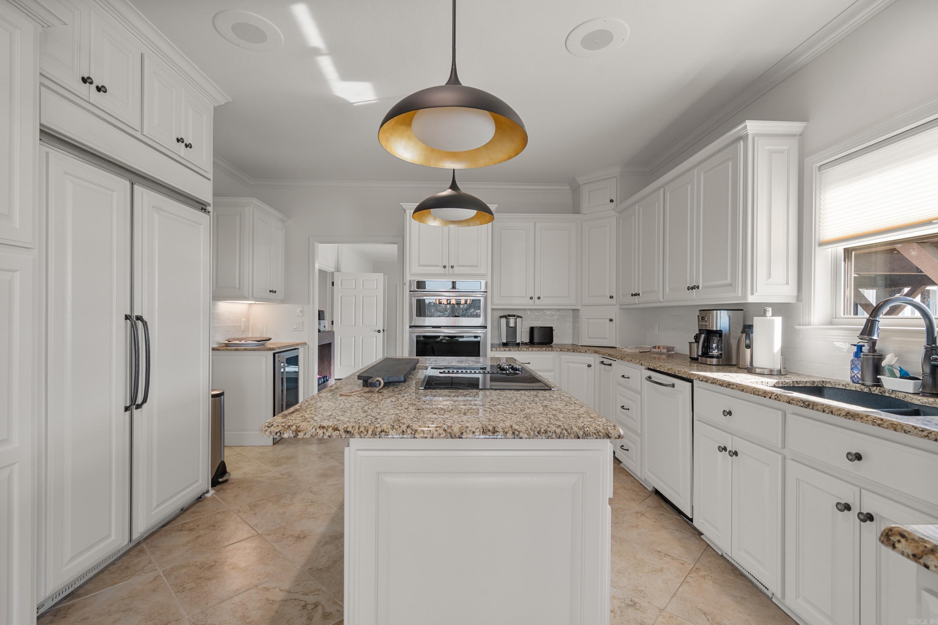 LAKEVIEW - Residential