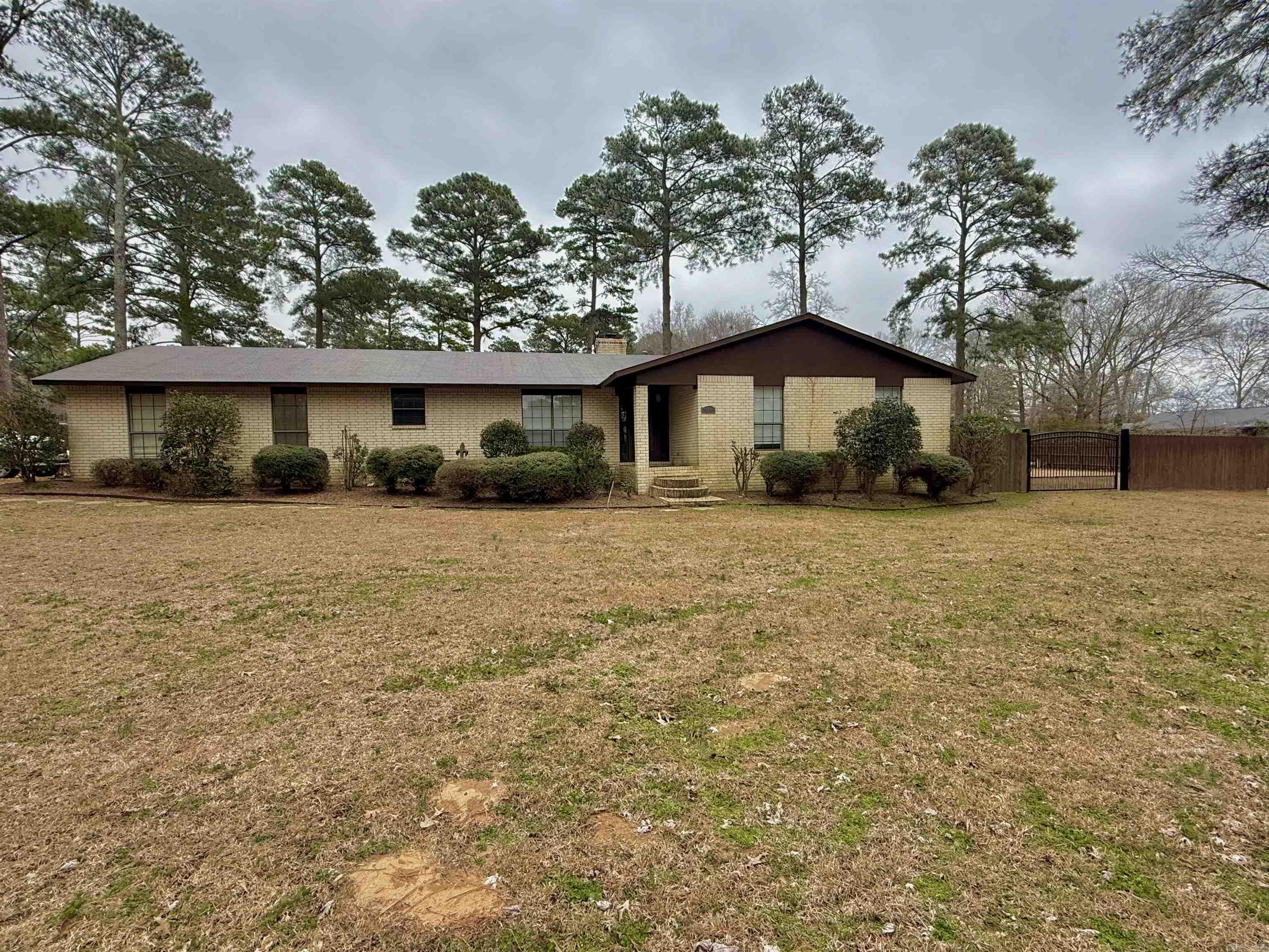 Welcome to 159 Ables Dr. in the heart of Parkerās Chapel! This charming 3-bedroom, 2-bath home sits on a sprawling 1-acre corner lot, providing plenty of space for your family to grow and enjoy the outdoors. Inside, you'll find a bright, inviting layout with spacious living areas designed for comfort. Step outside to your private backyard oasis ā a huge, fully fenced yard perfect for kids, pets, or hosting gatherings. Plus, with a brand-new roof, you can enjoy peace of mind for years to come. Due to ongoing improvements, showings will begin Monday, March 3 ā donāt miss out! Schedule your tour today!