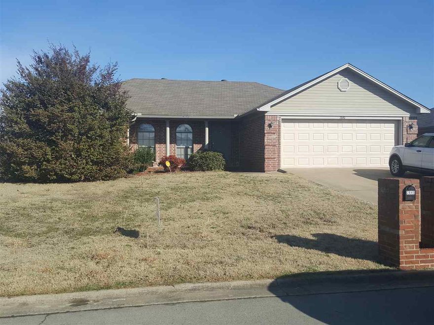 Very cute home in a great neighborhood Large 3 bed 2 bath 2 car garage fence back yard