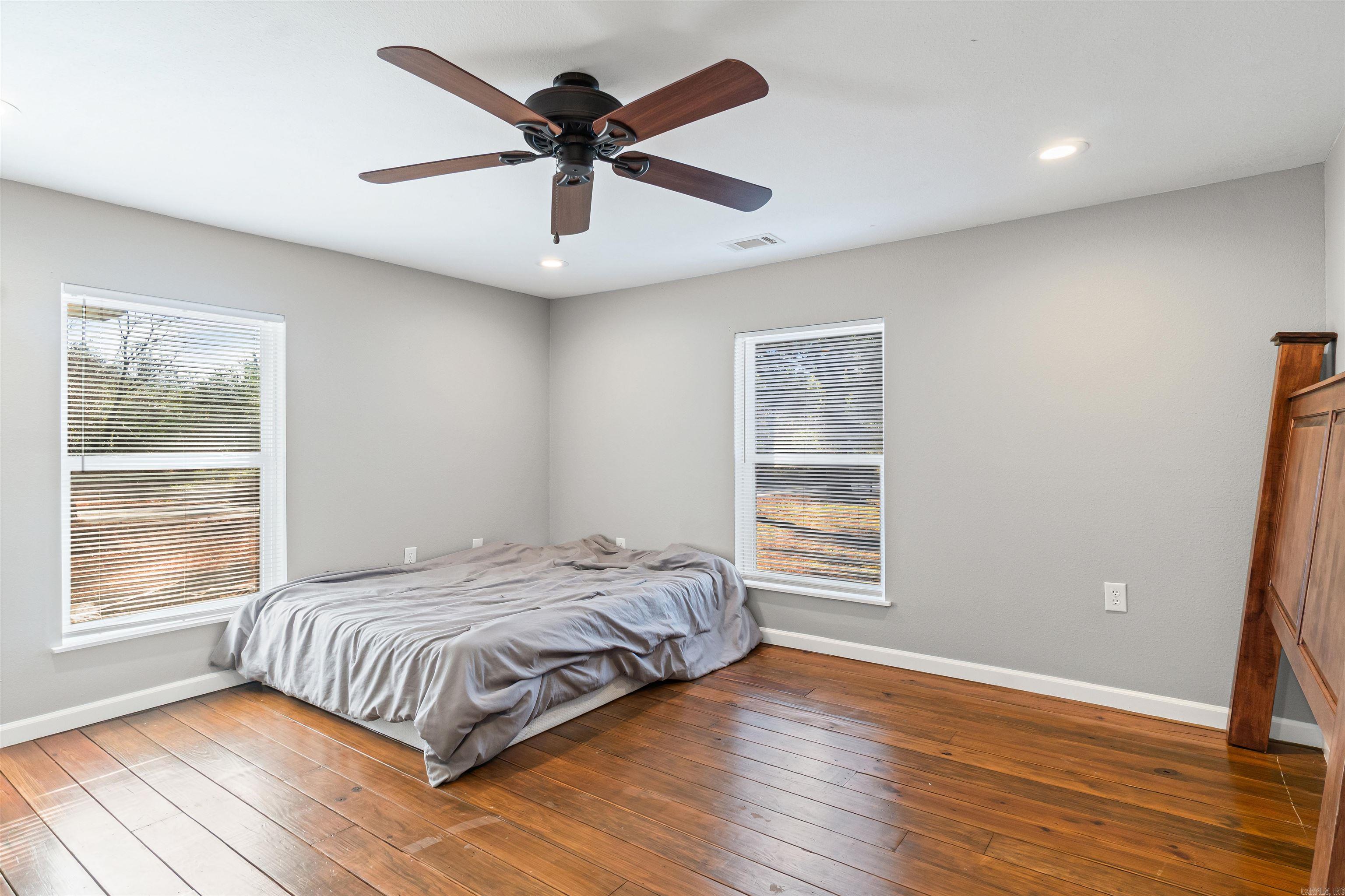 PULASKI HMSTD ASSOC INC - Residential