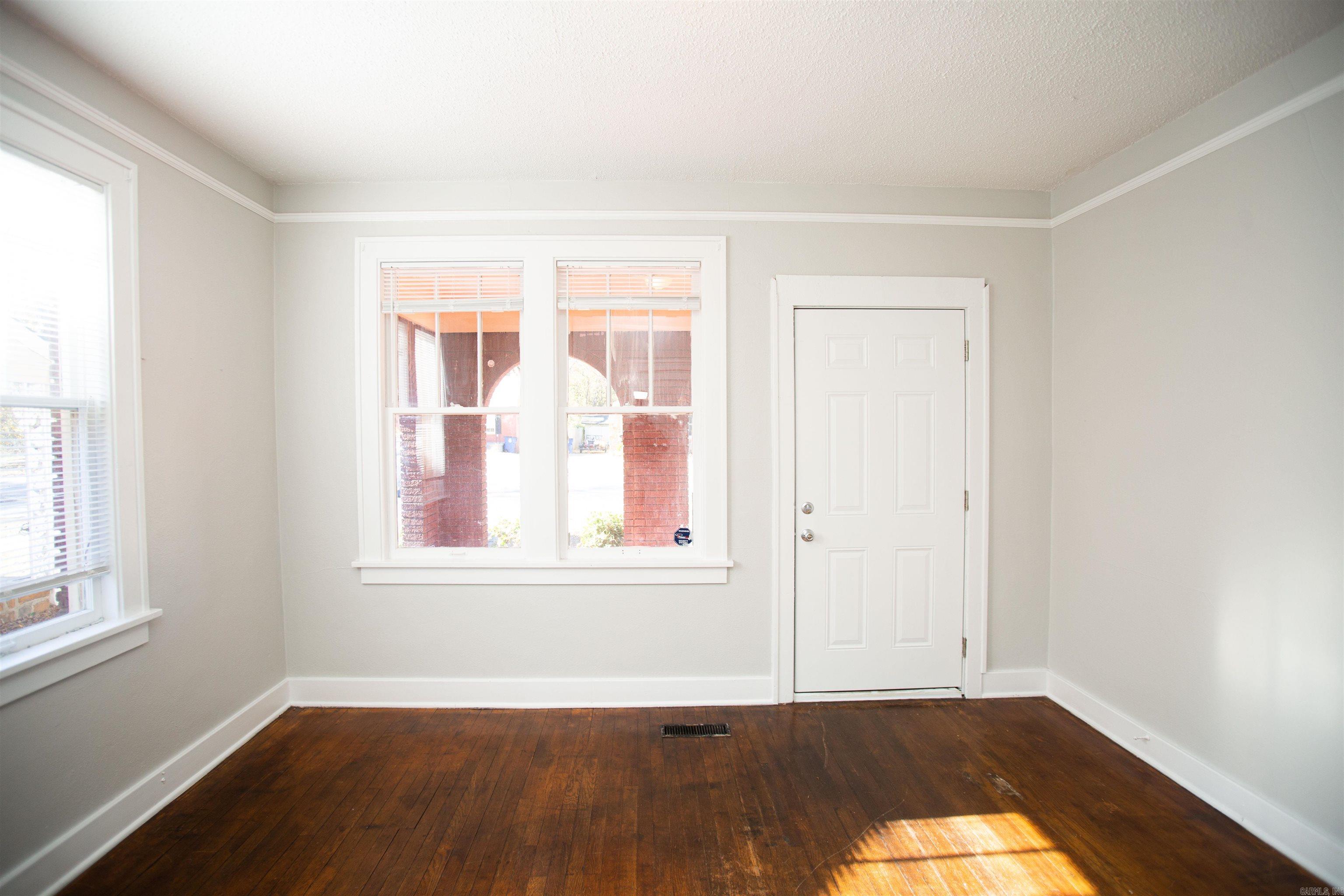 Kahn - Residential Lease