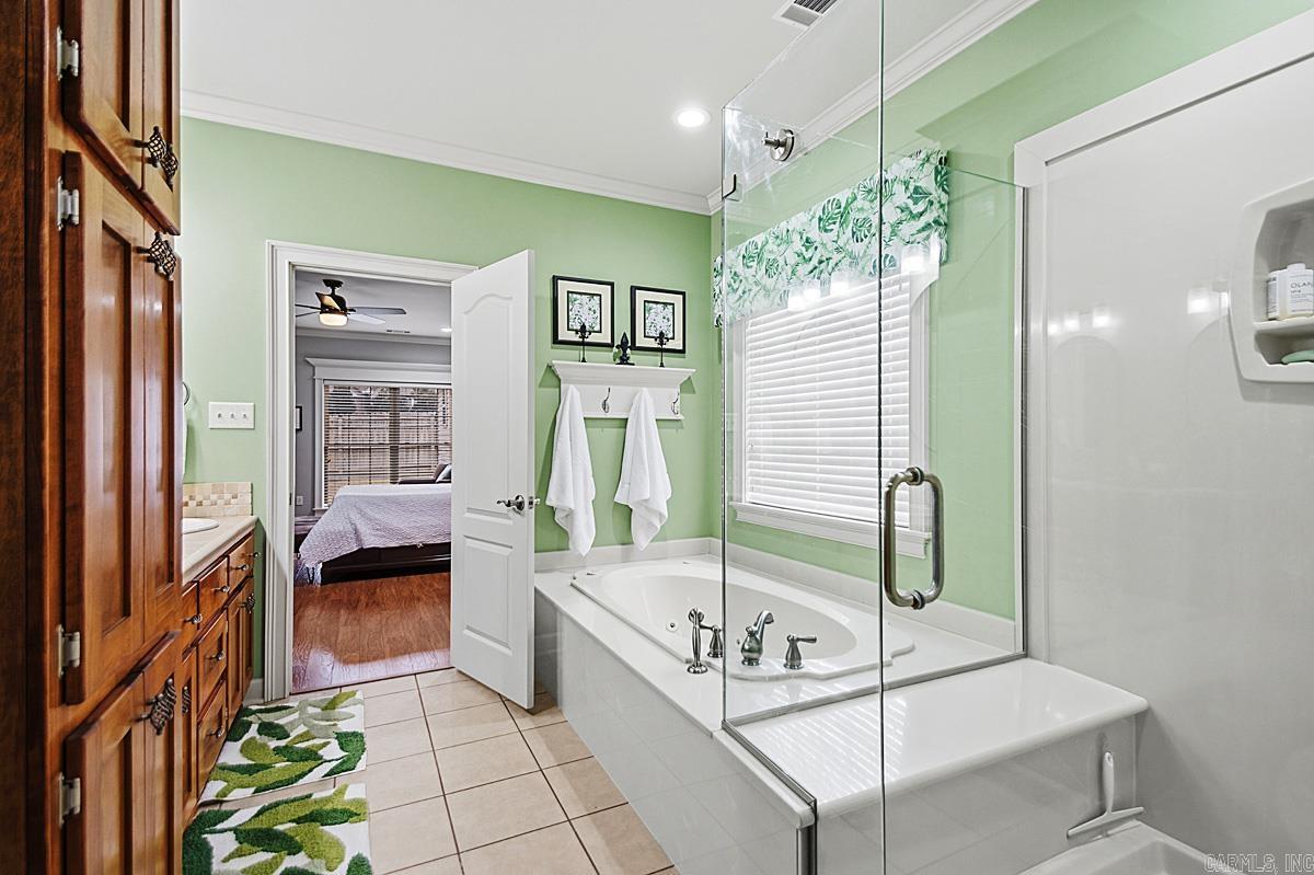 LONGHILLS VILLAGE - Residential