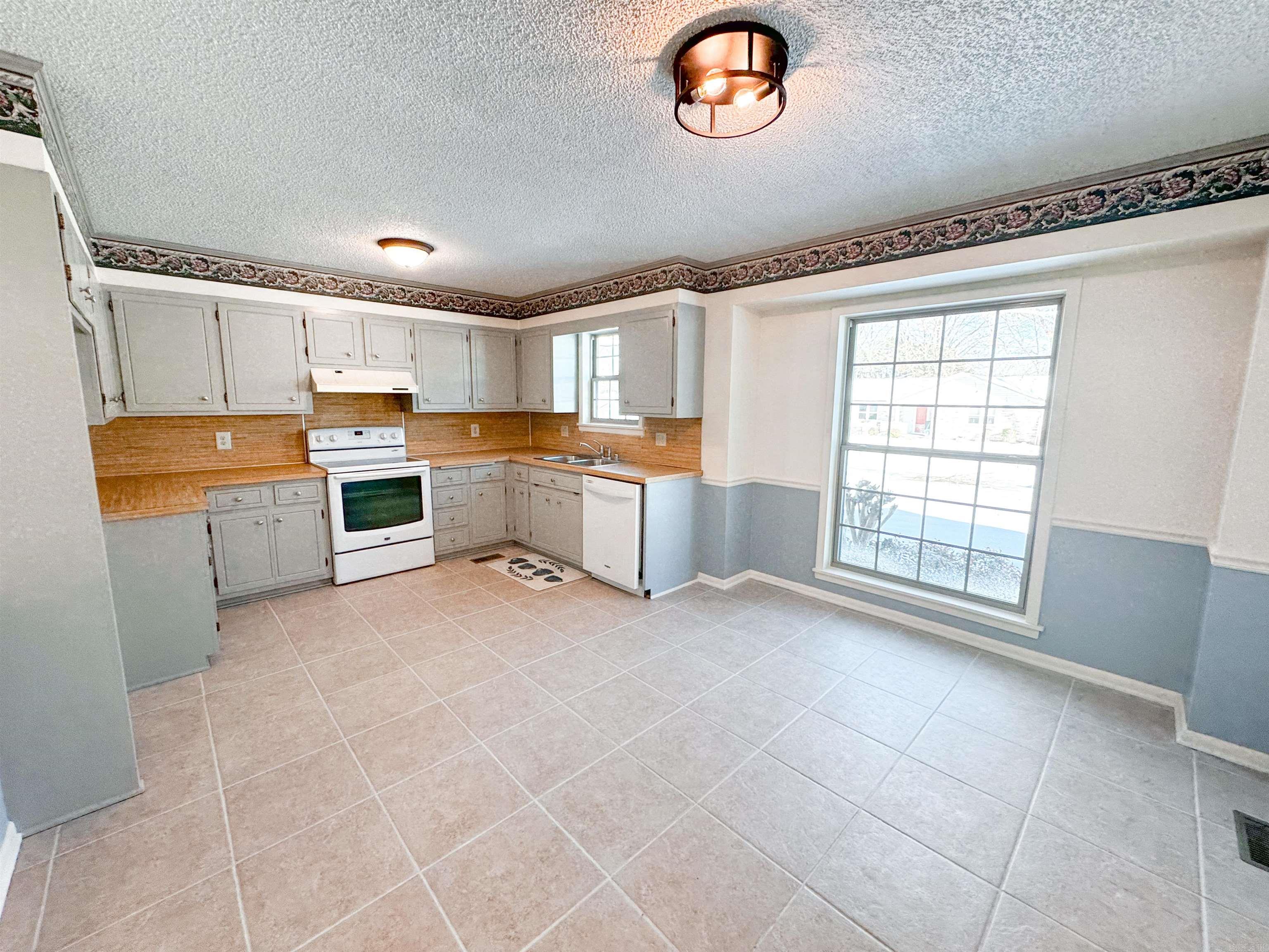 WEATHERSTONE ADD - Residential