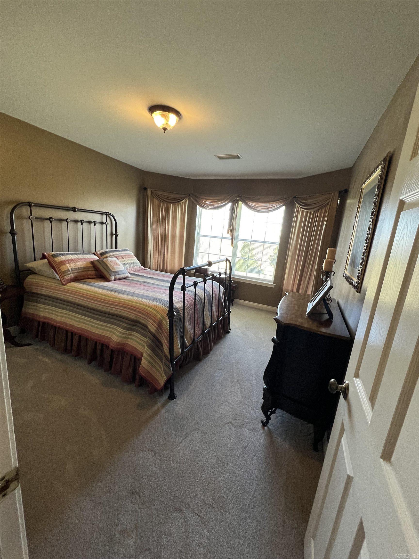 RIVER HEIGHTS ESTATE - Residential