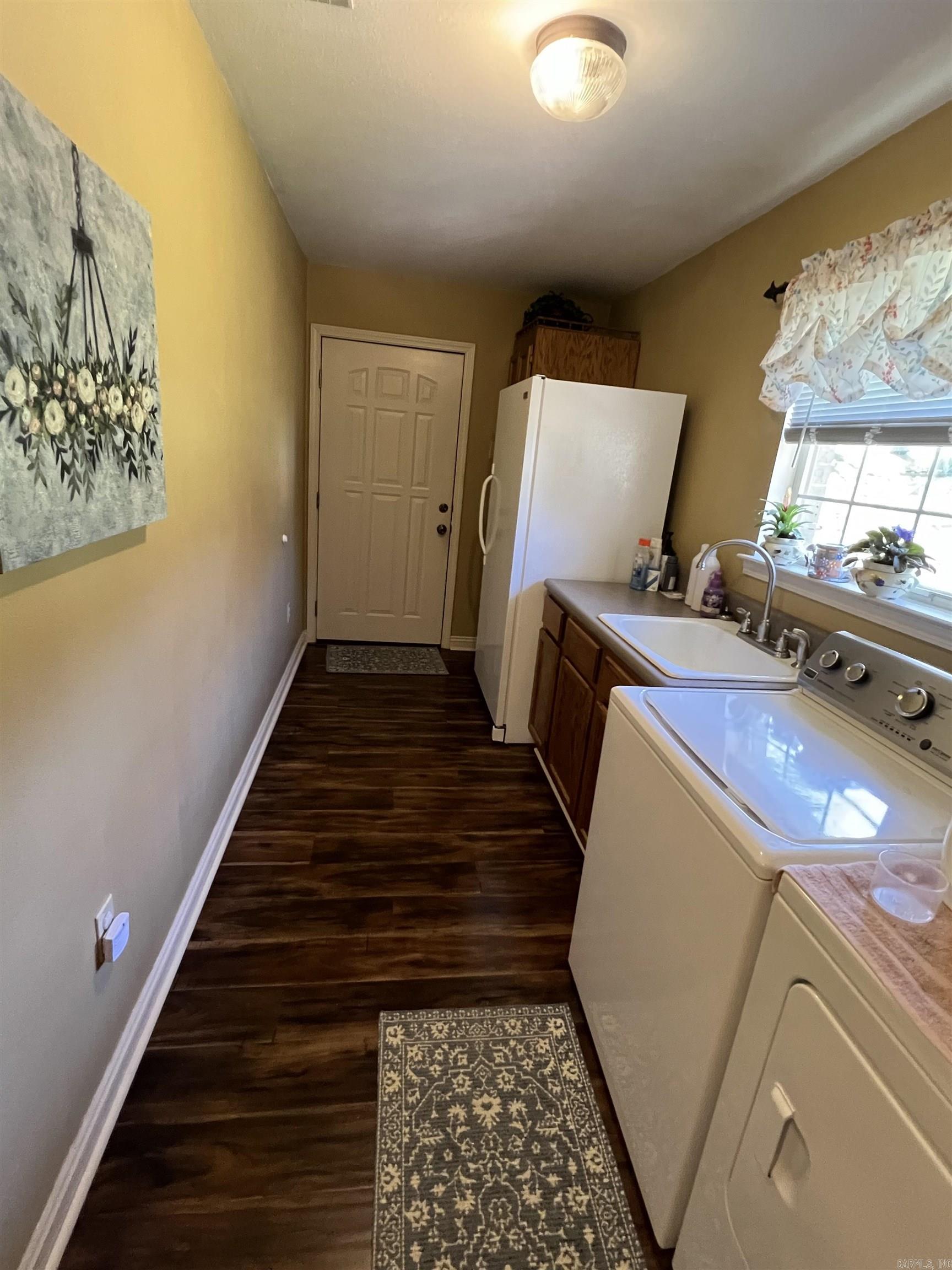 RIVER HEIGHTS ESTATE - Residential