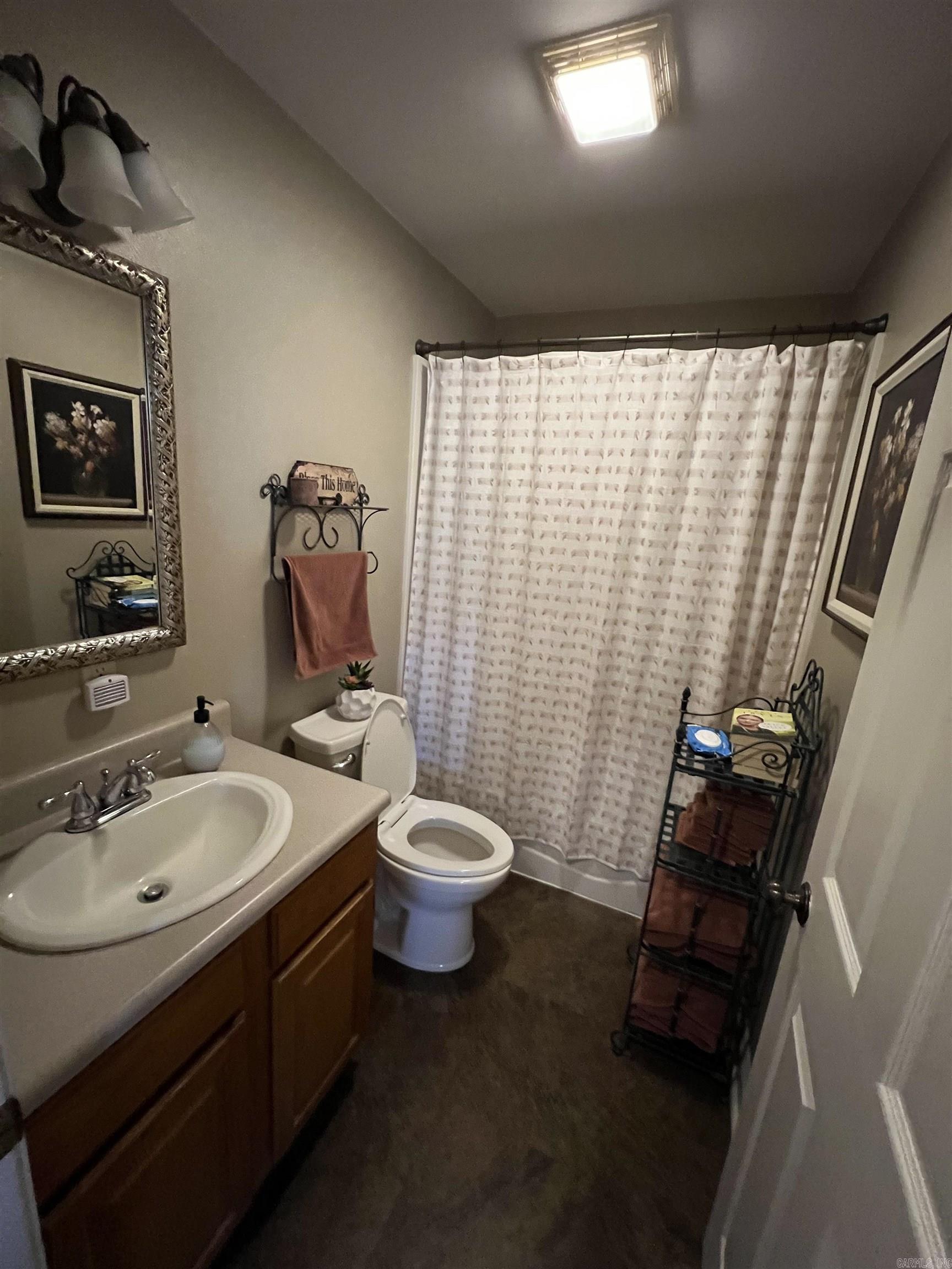 RIVER HEIGHTS ESTATE - Residential