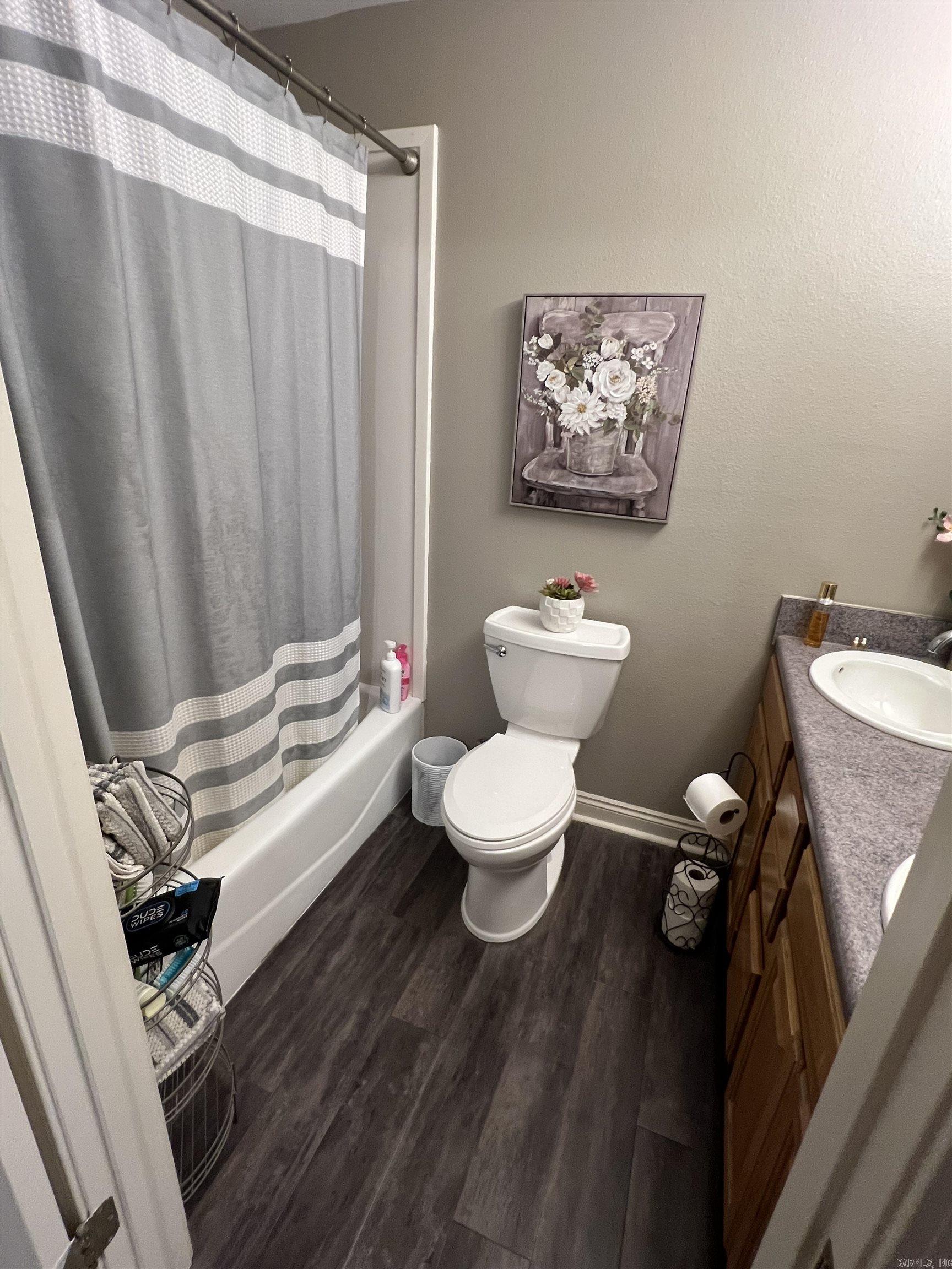 RIVER HEIGHTS ESTATE - Residential