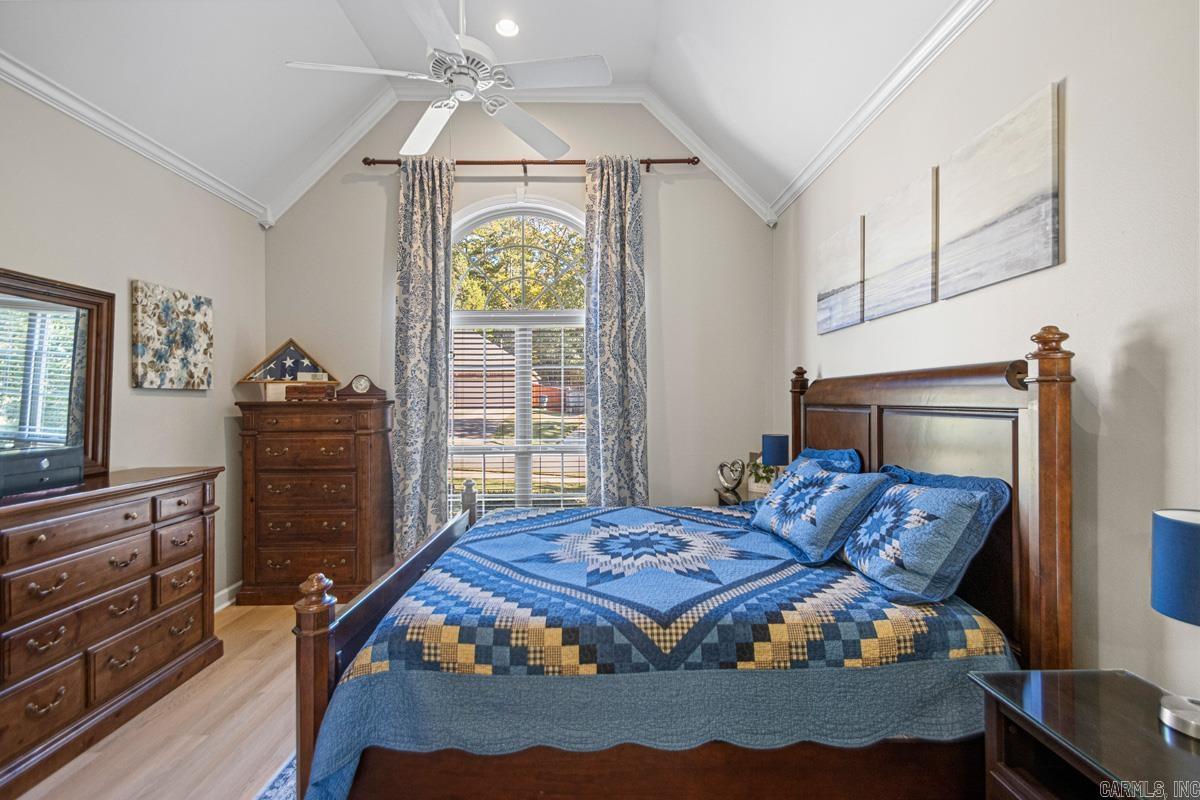 WOODLANDS EDGE - Residential