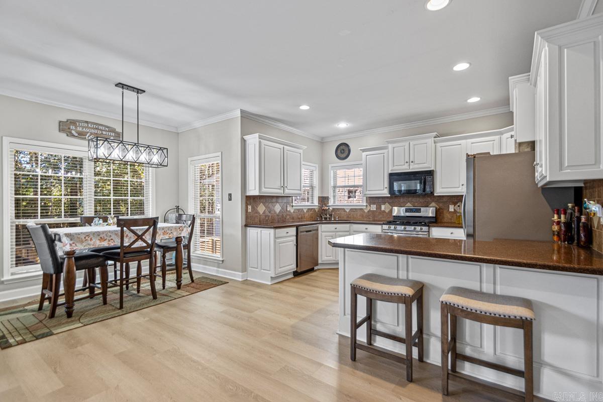 WOODLANDS EDGE - Residential