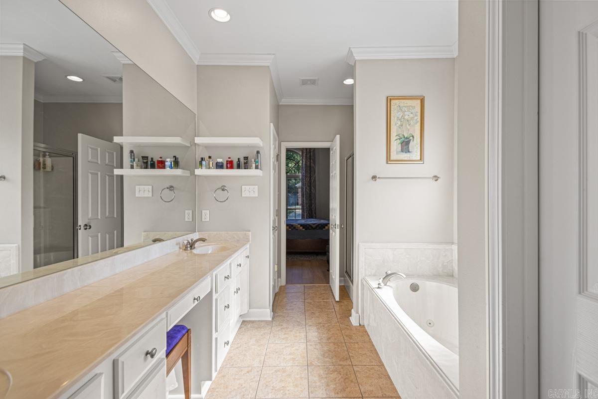 WOODLANDS EDGE - Residential