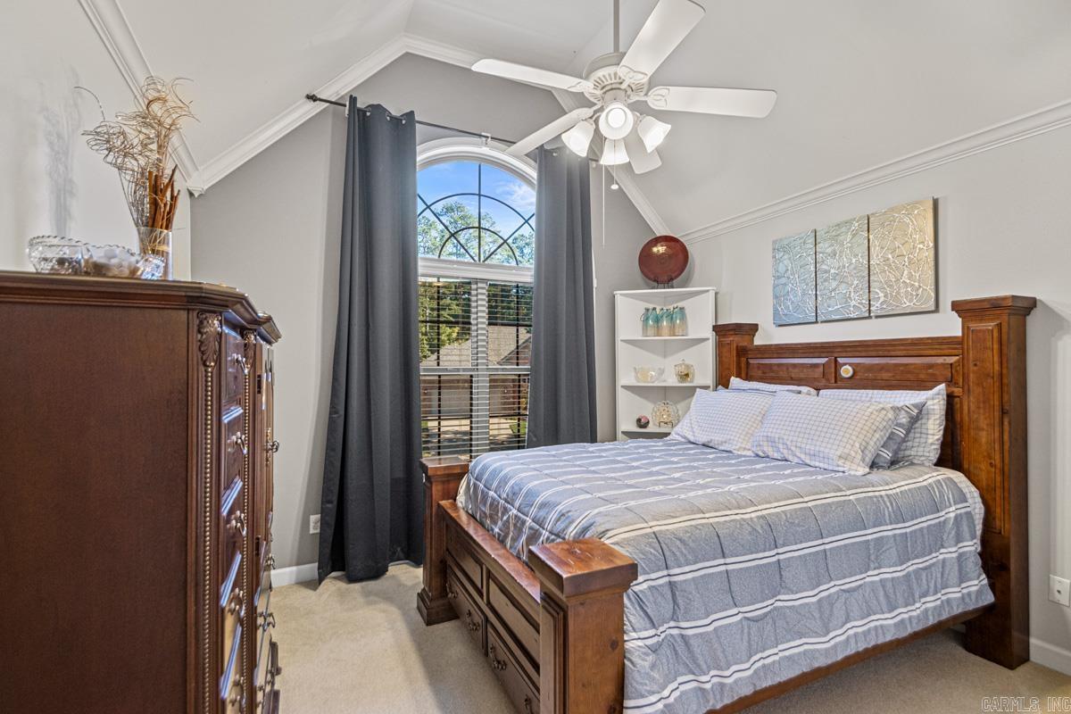 WOODLANDS EDGE - Residential