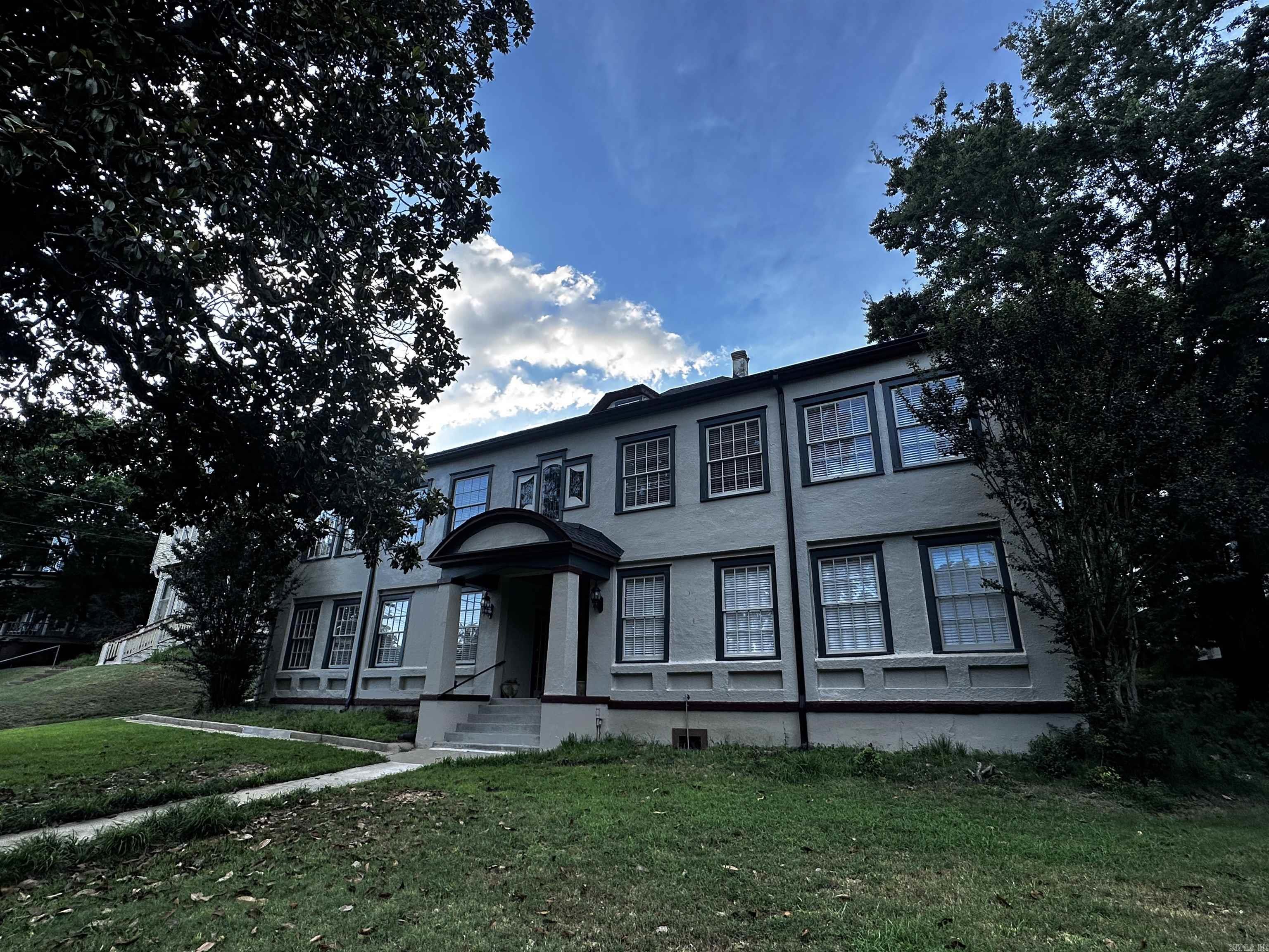 HSR BLK - Residential Income