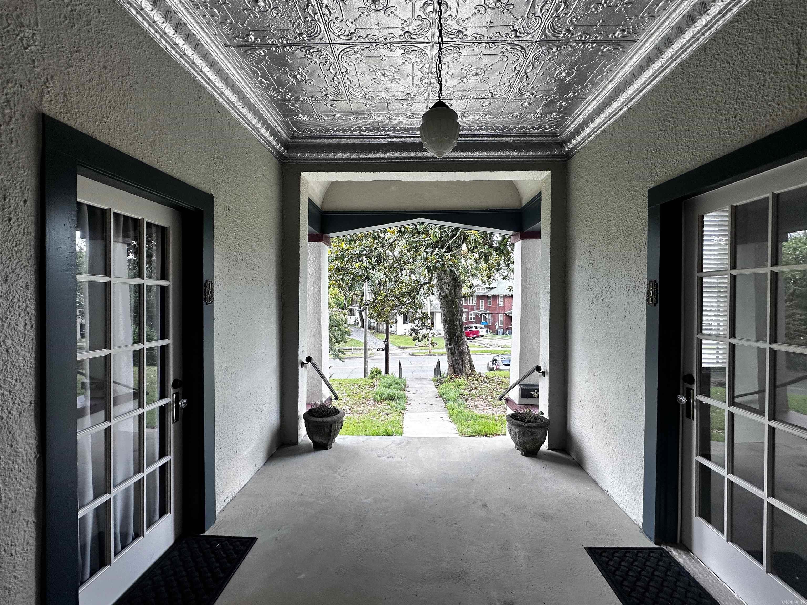 HSR BLK - Residential Income