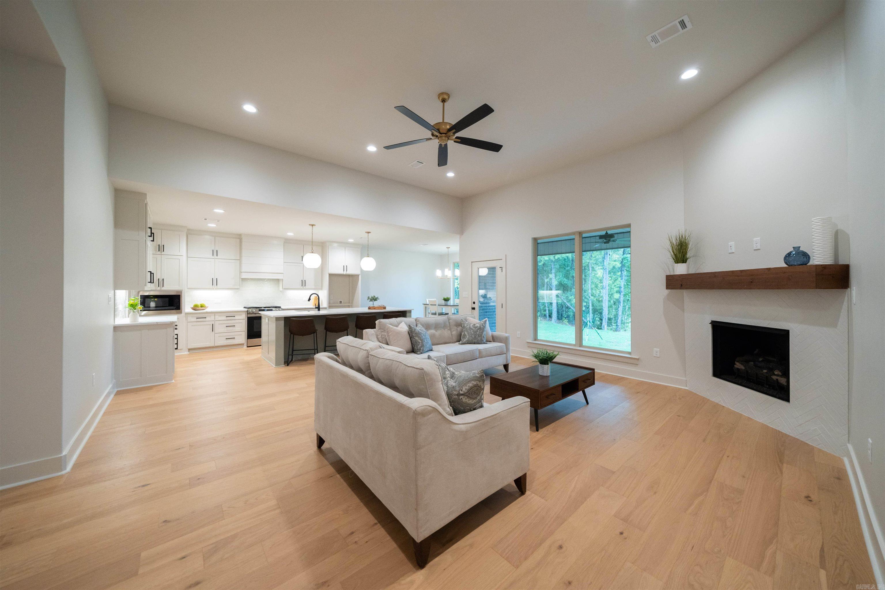 STONEBROOK - Residential