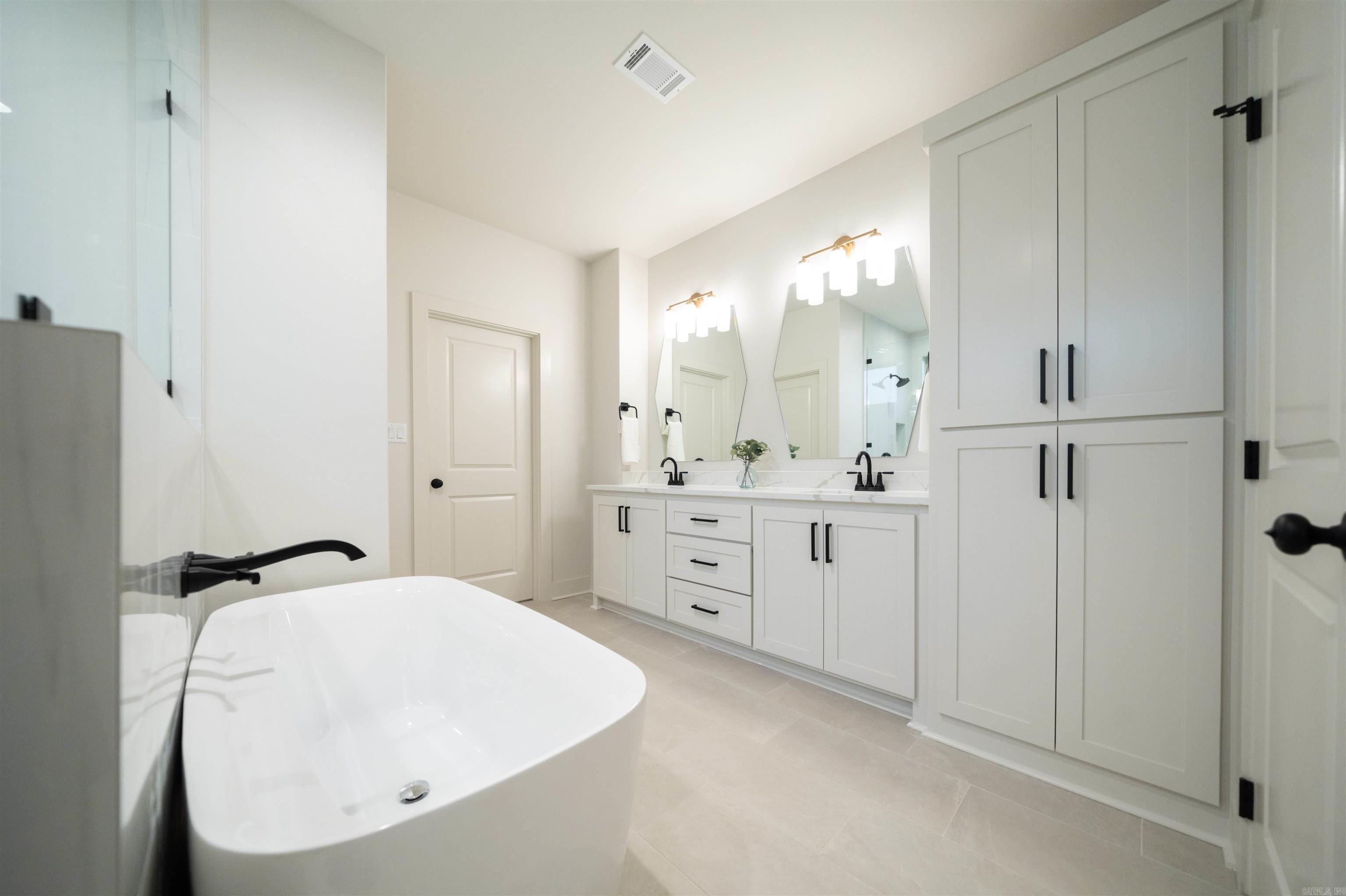 STONEBROOK - Residential