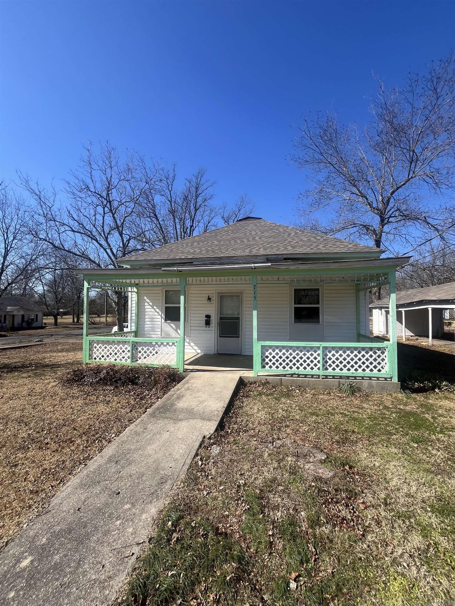 Mena Original - Residential