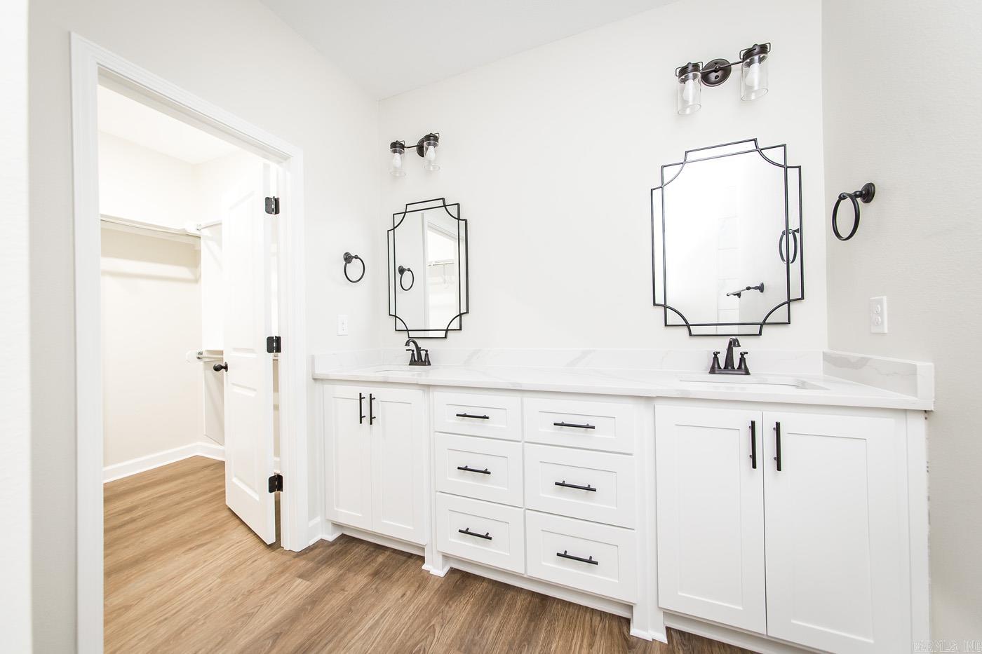 Villa Vista - Residential